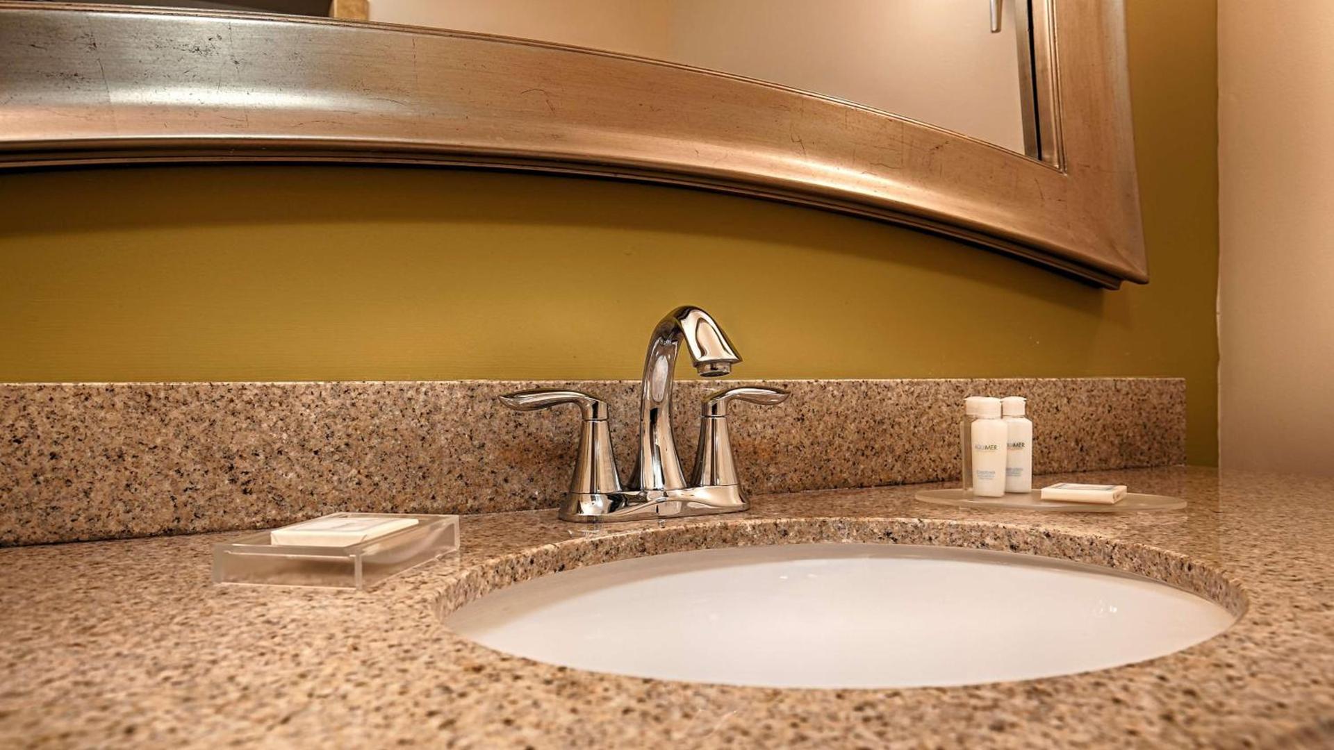 Best Western Plus Jacksonville West photo 4