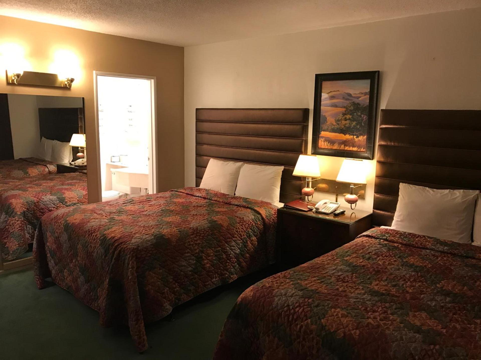 Discovery Inn photo 15