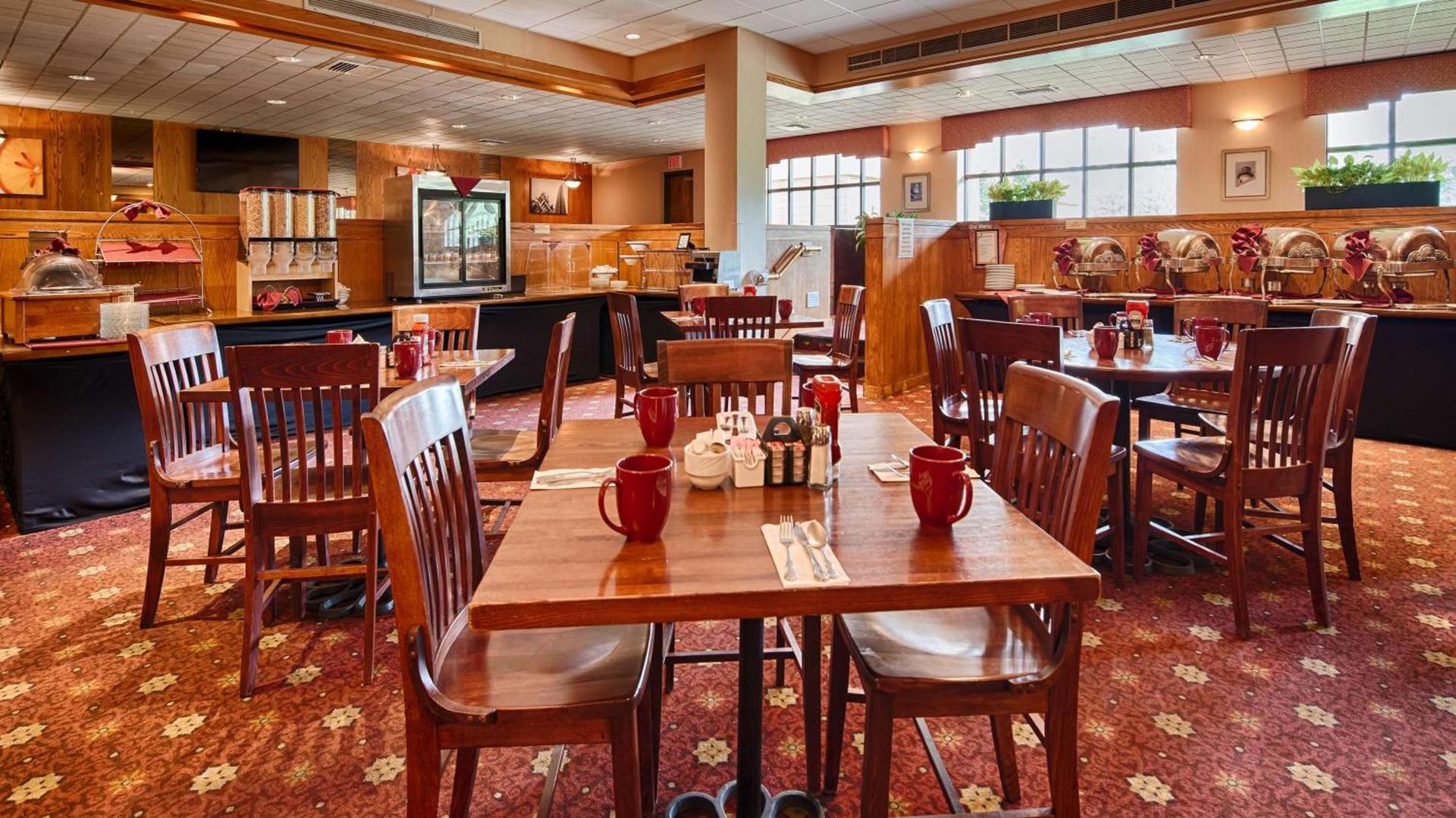 Best Western Royal Plaza Hotel and Trade Center photo 10