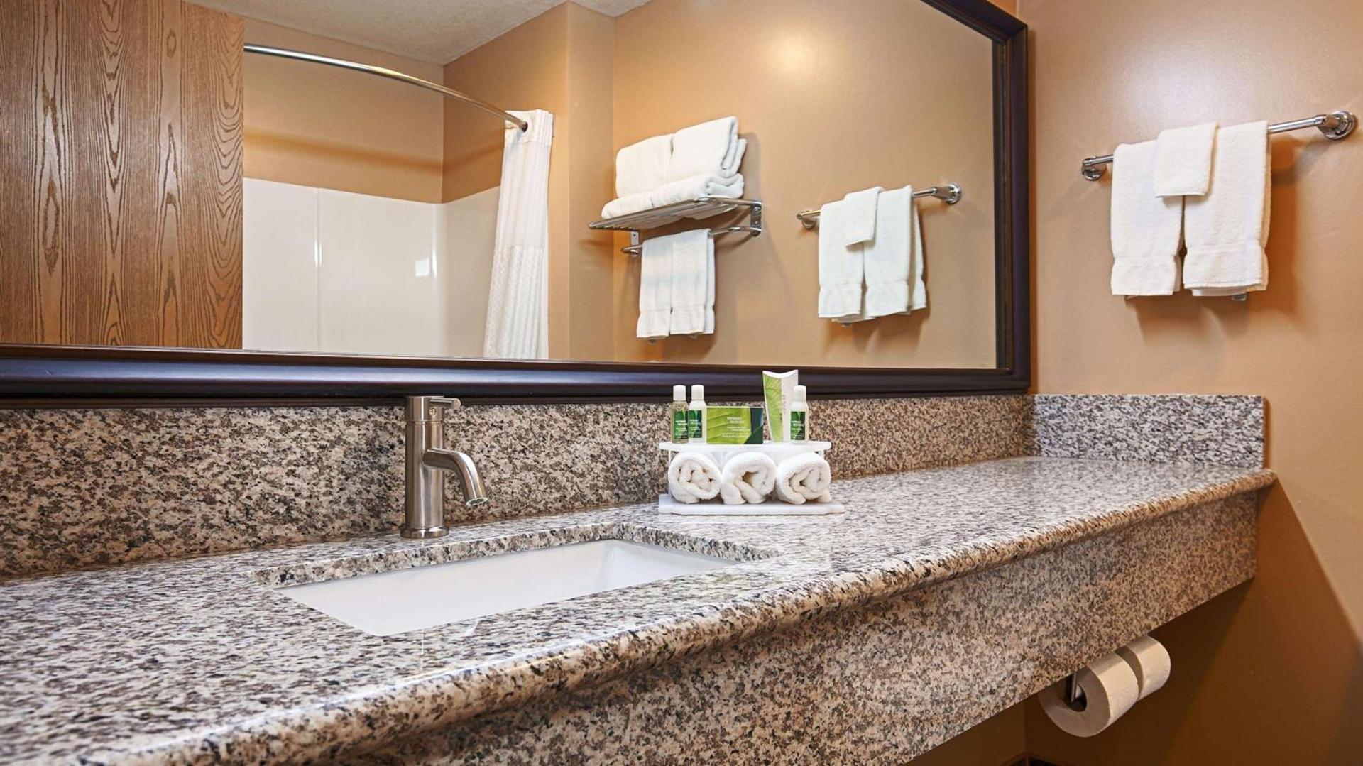 Best Western Plus Coldwater Hotel photo 19