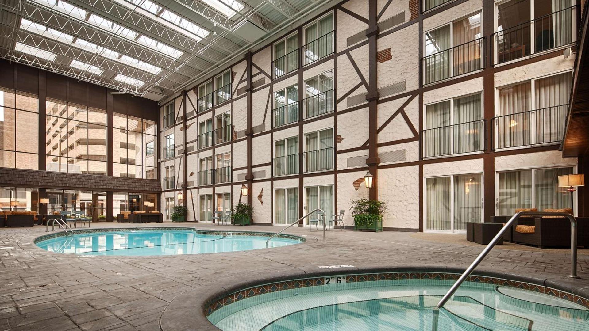 Best Western Plus The Normandy Inn & Suites photo 4