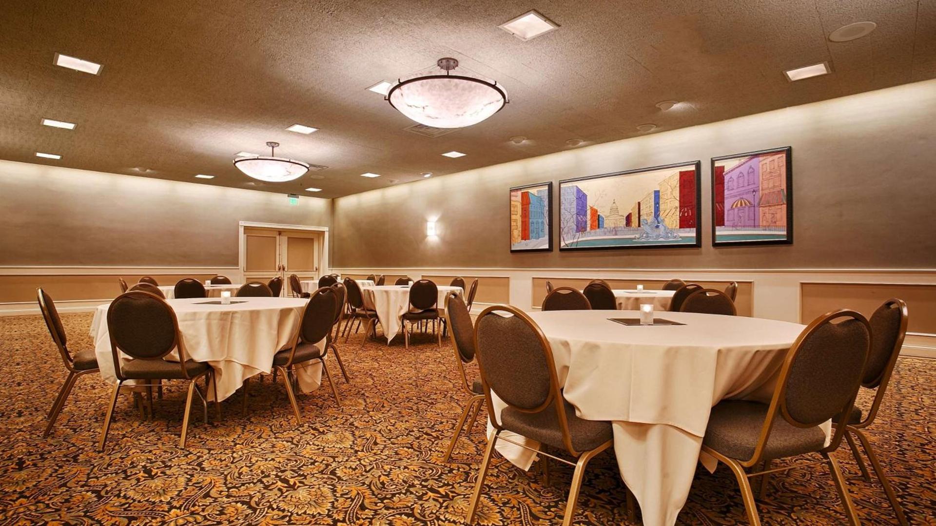 Best Western Plus The Normandy Inn & Suites photo 11