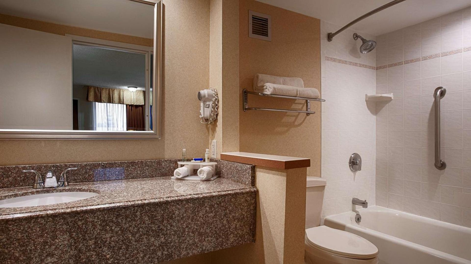 Best Western Galleria Inn & Suites photo 17