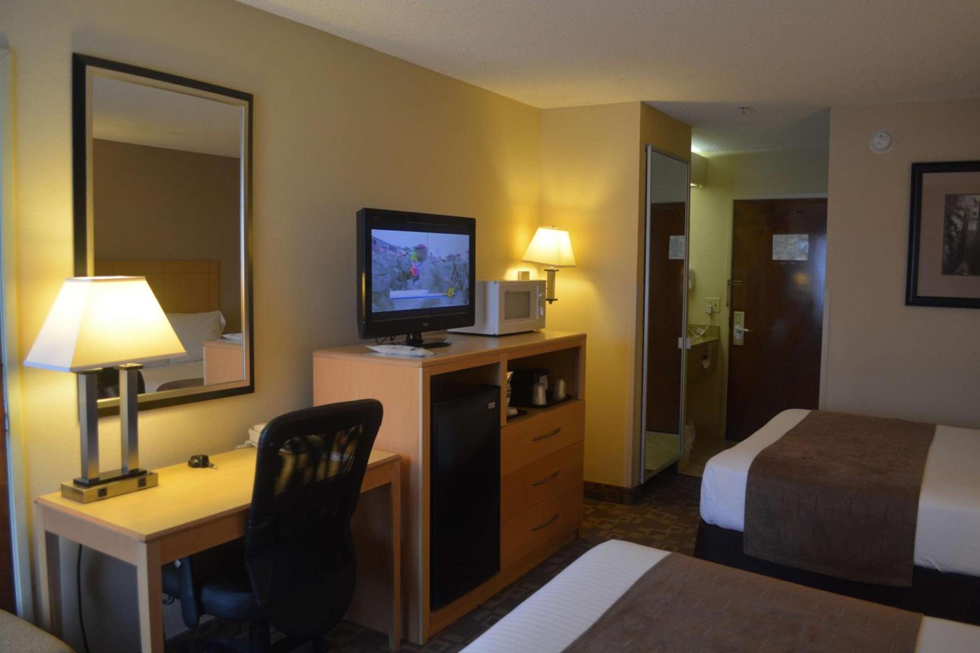 SureStay Plus Hotel by Best Western Roanoke Rapids I-95 photo 26