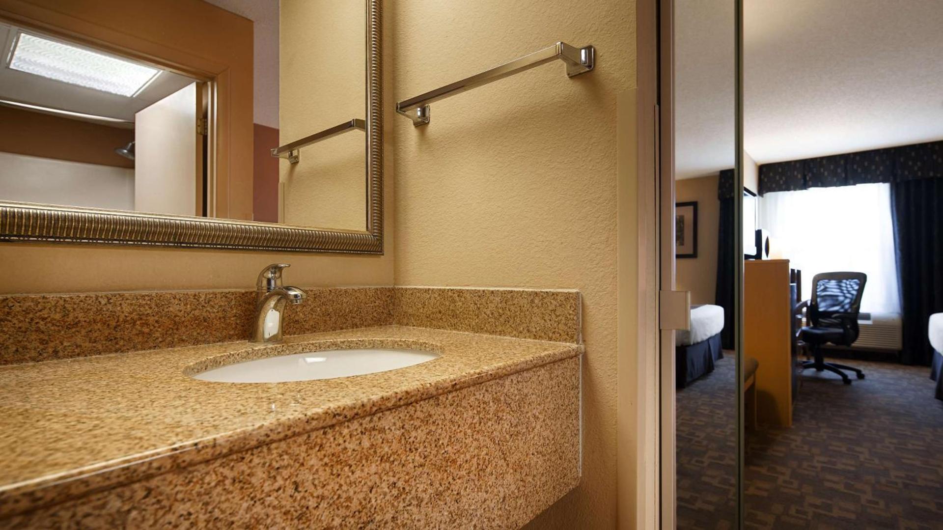 SureStay Plus Hotel by Best Western Roanoke Rapids I-95 photo 27