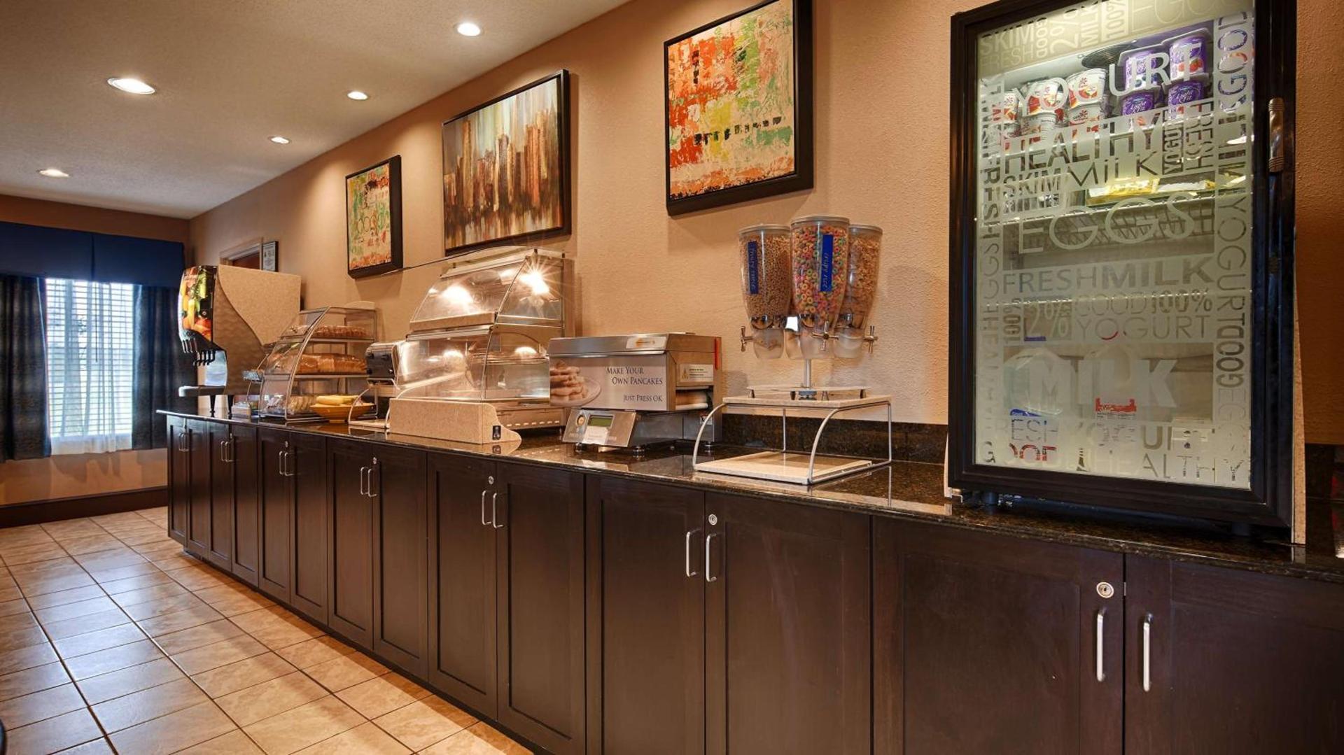 SureStay Plus Hotel by Best Western Roanoke Rapids I-95 photo 6