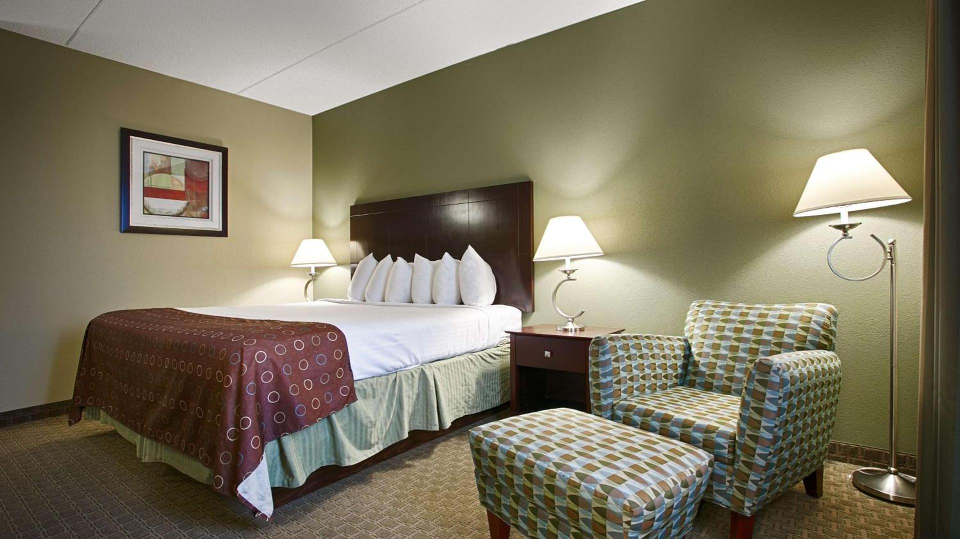 Best Western Airport Inn & Suites Cleveland photo 14