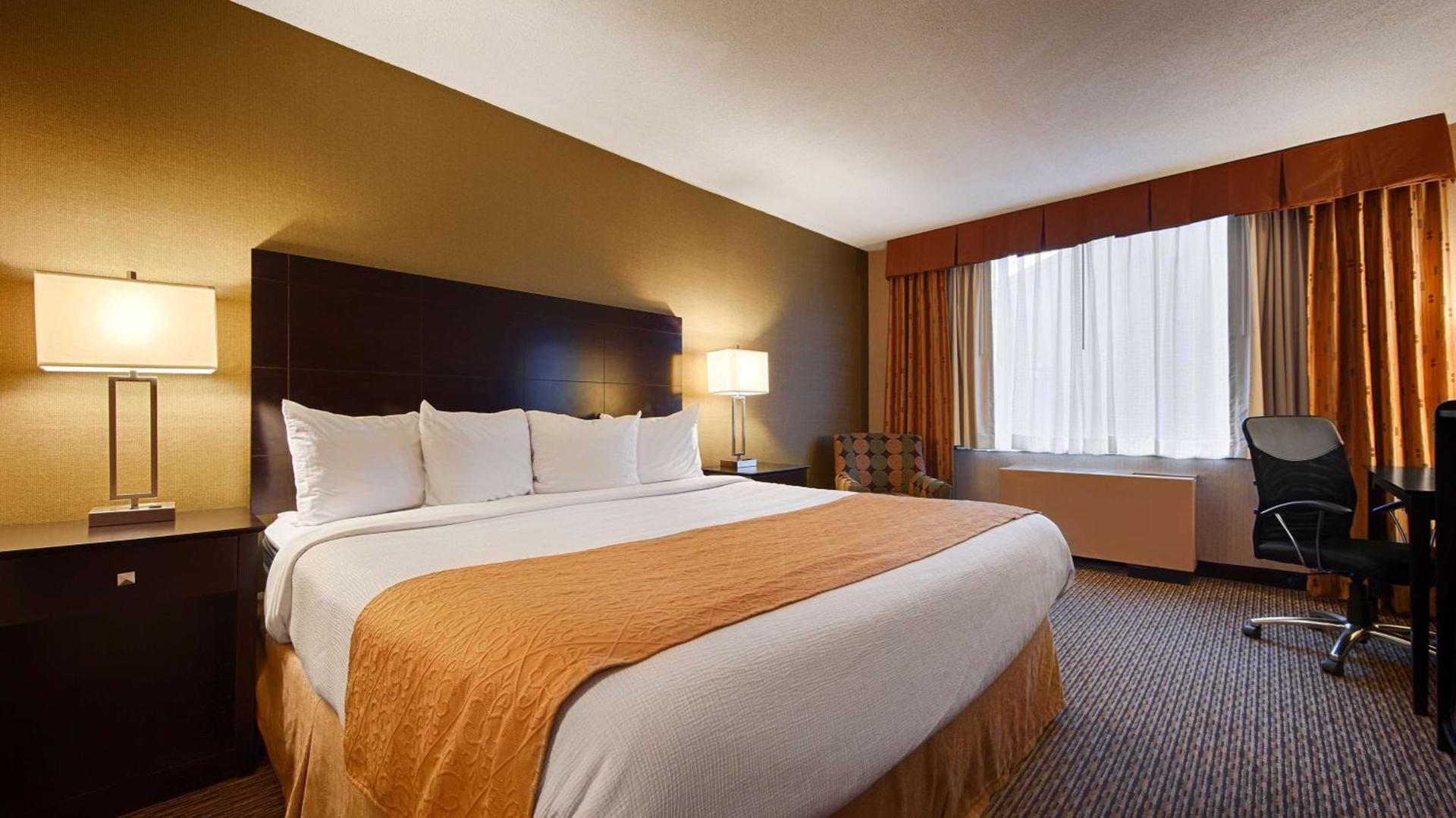 Spark By Hilton Watertown photo 2