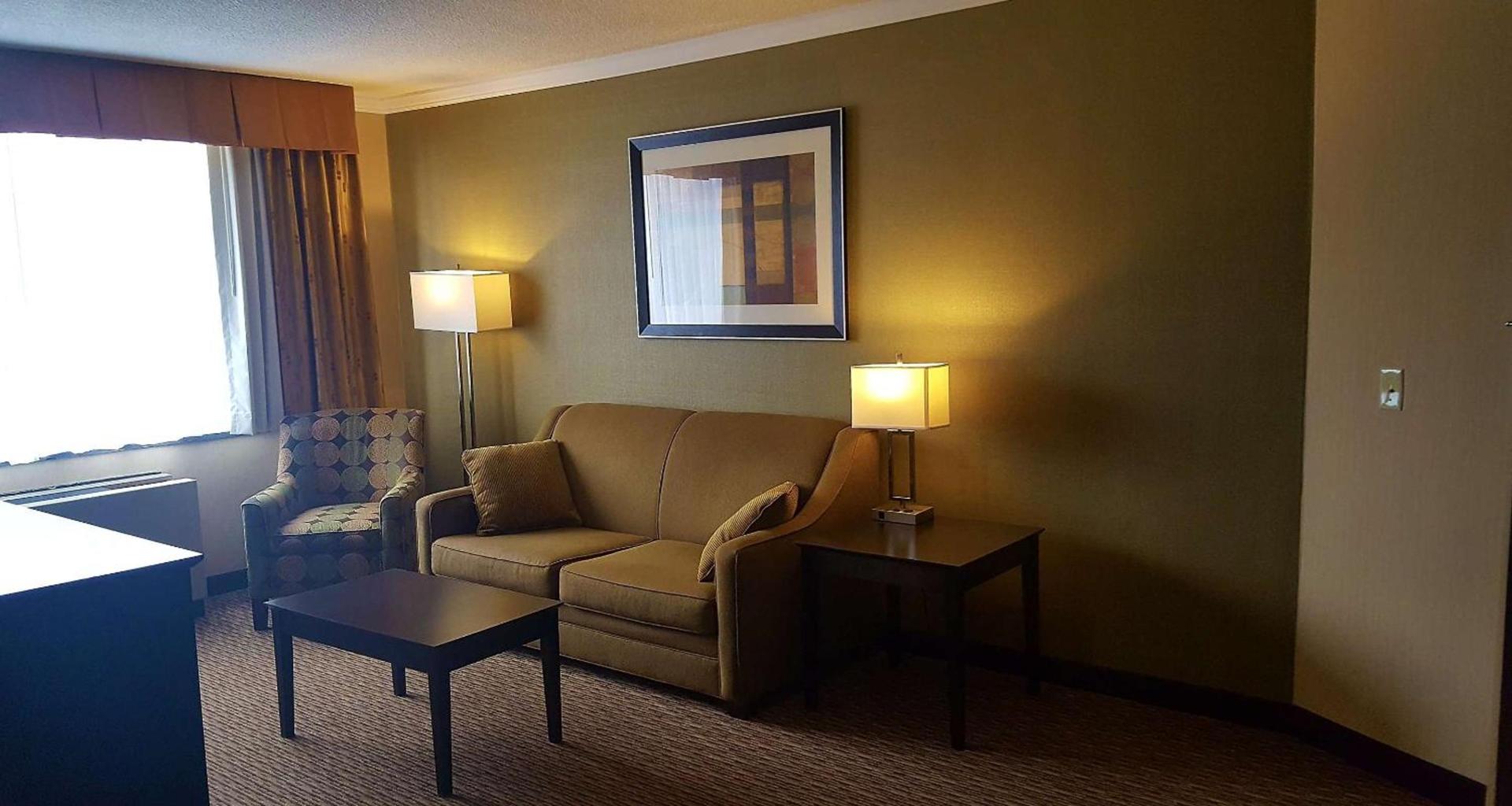 Spark By Hilton Watertown photo 13