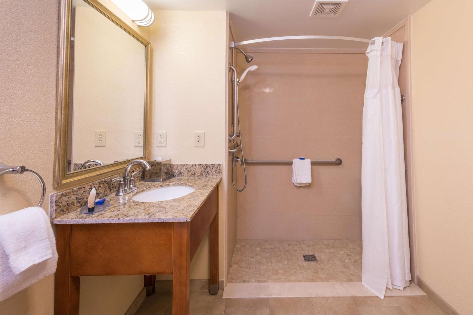 Best Western Charleston Inn photo 48