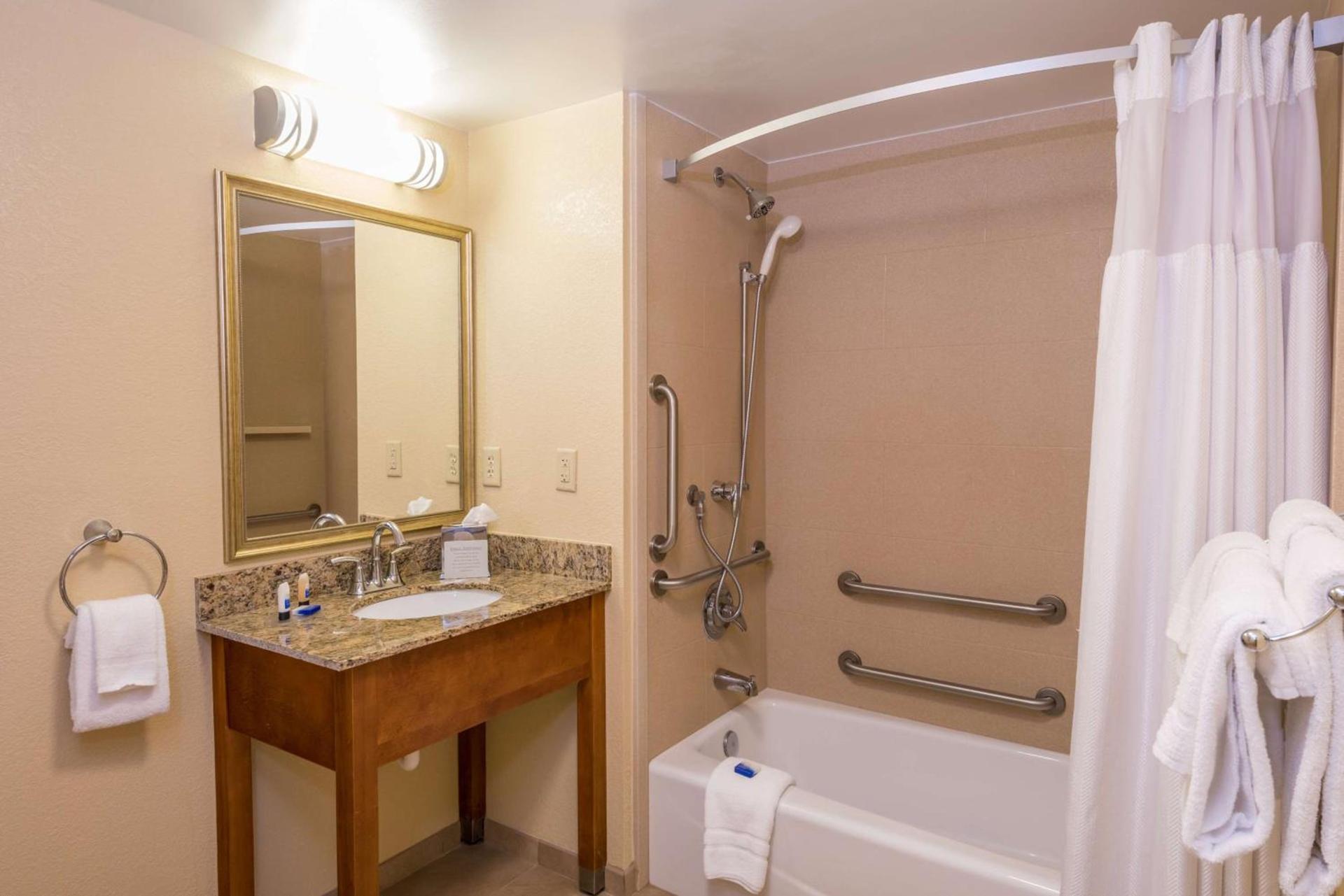 Best Western Charleston Inn photo 50
