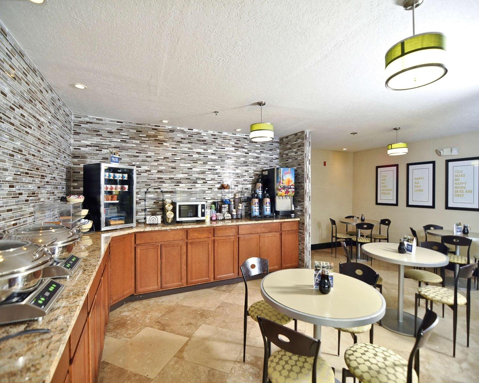 Best Western Norwalk photo 3