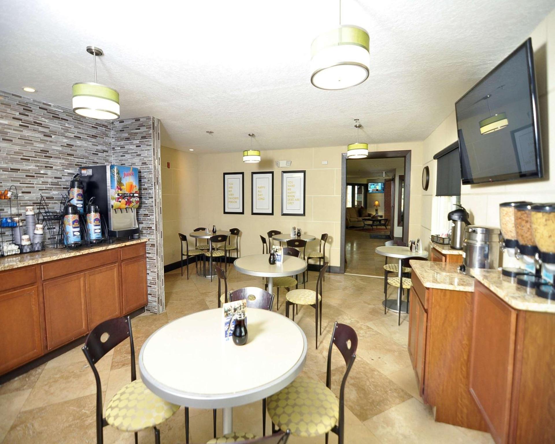 Best Western Norwalk photo 4