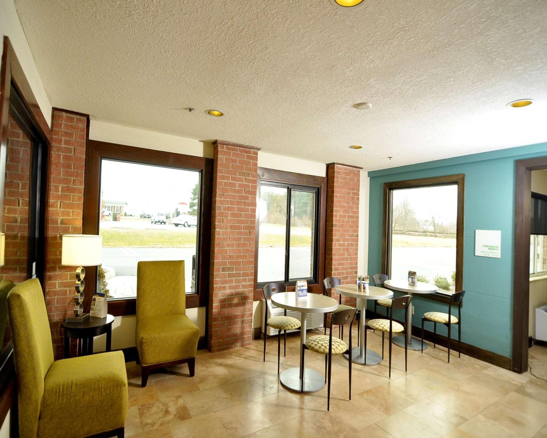 Best Western Norwalk photo 9