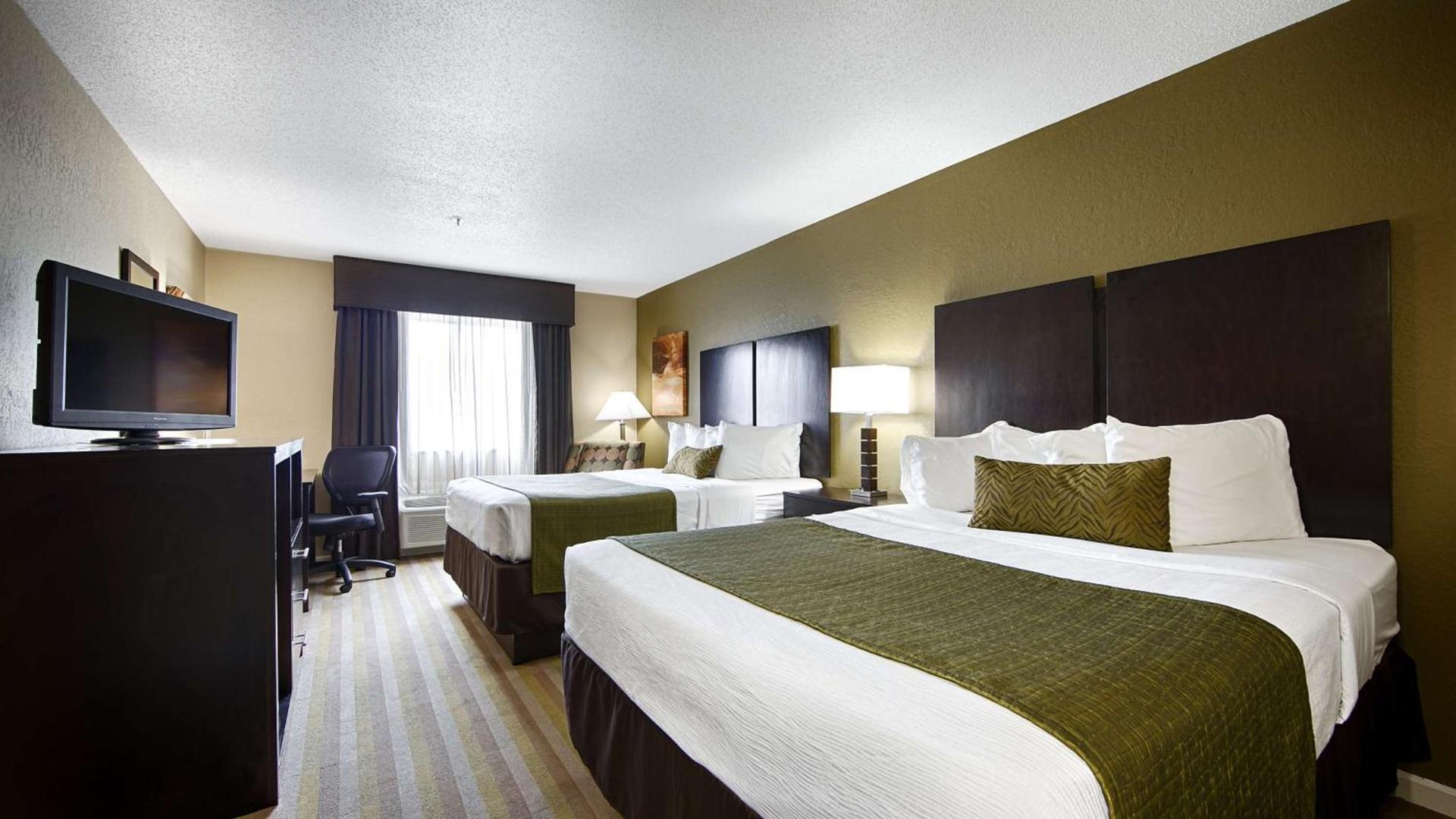 Best Western Norwalk photo 13