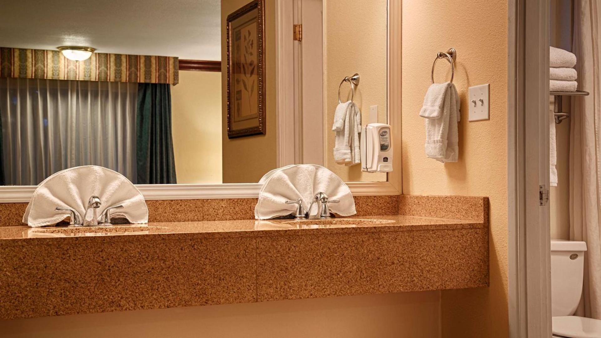 Best Western Garden Villa Inn photo 5