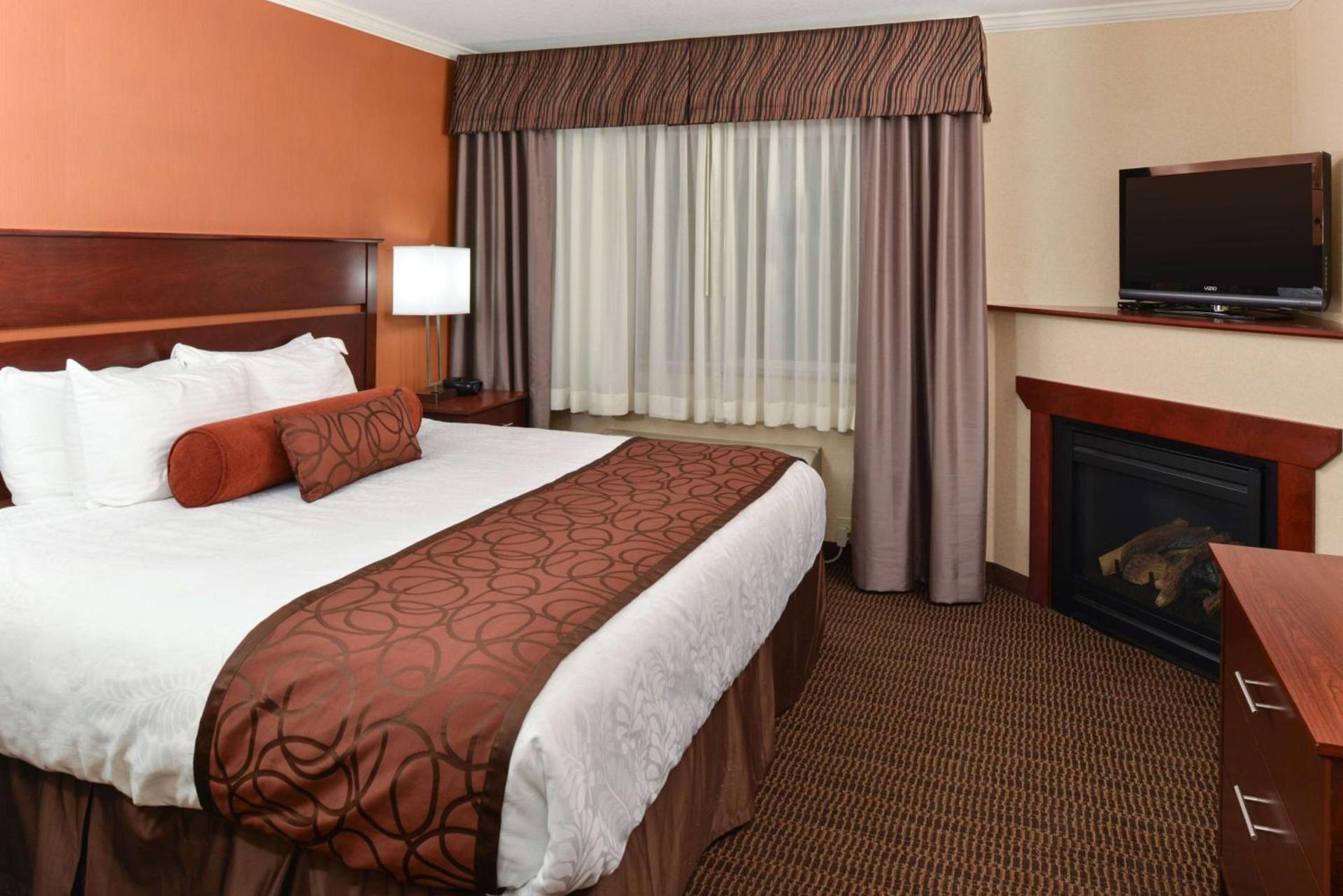 Best Western Plus Landmark Inn photo 15