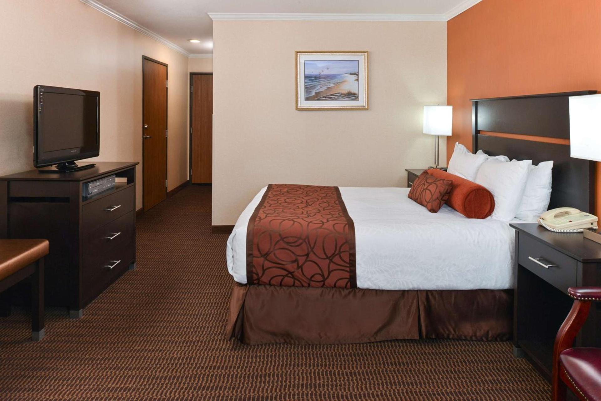 Best Western Plus Landmark Inn photo 16