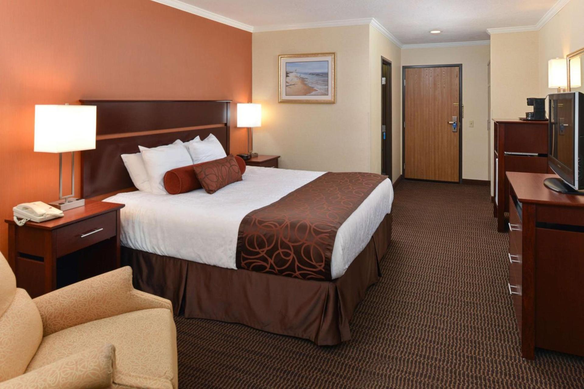Best Western Plus Landmark Inn photo 19
