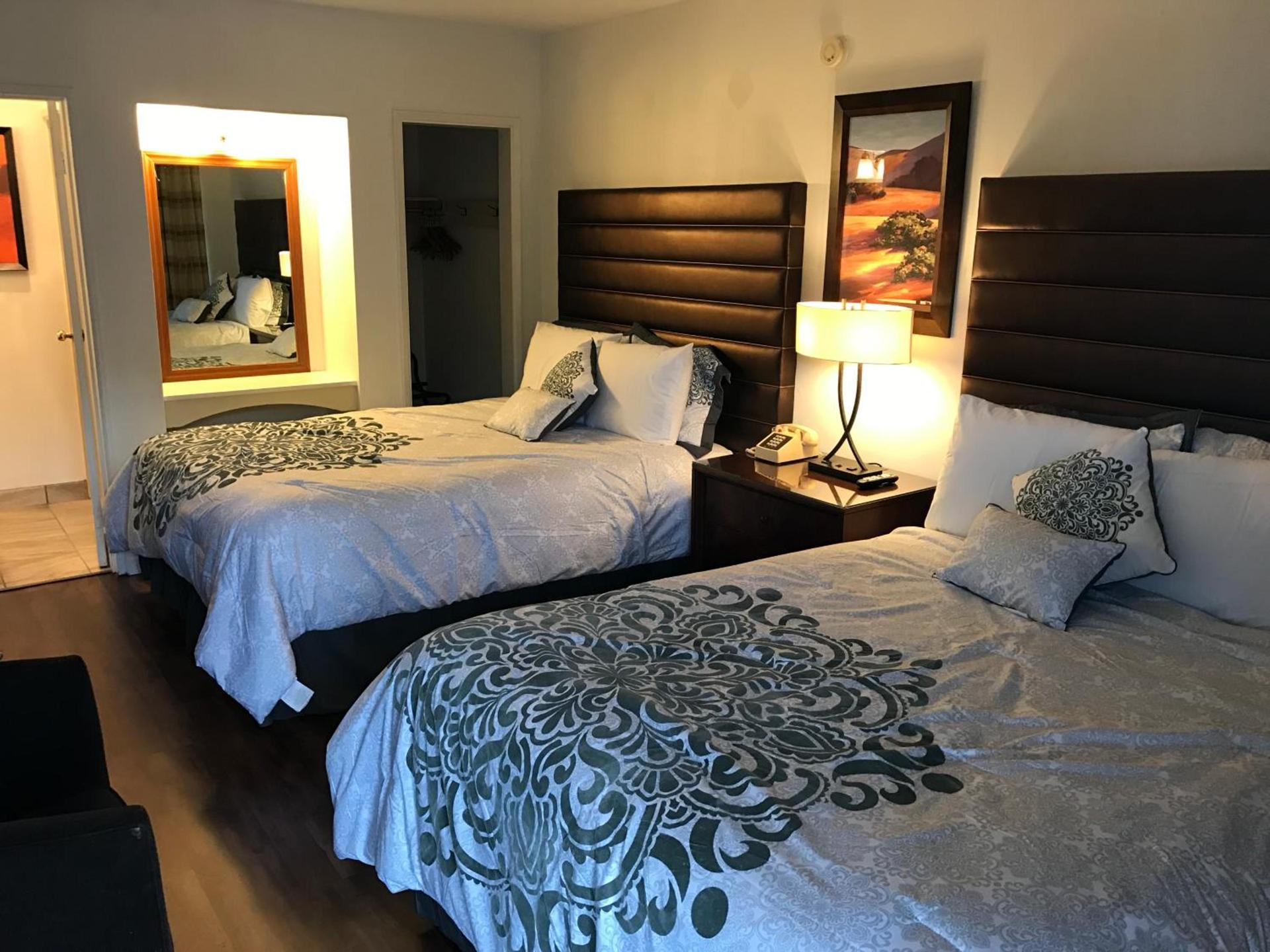 Discovery Inn photo 12