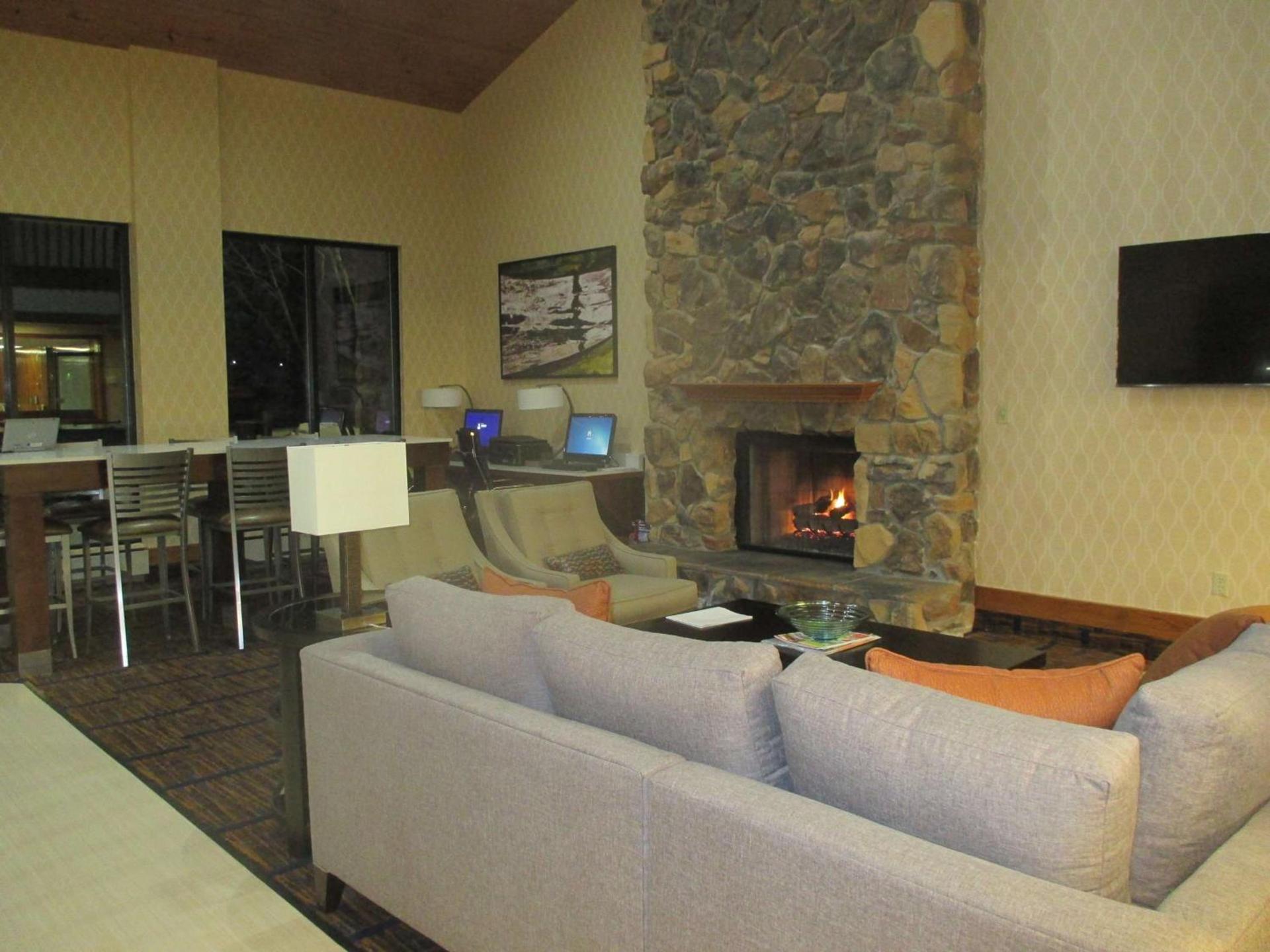 Best Western Benton Harbor – St. Joseph photo 12
