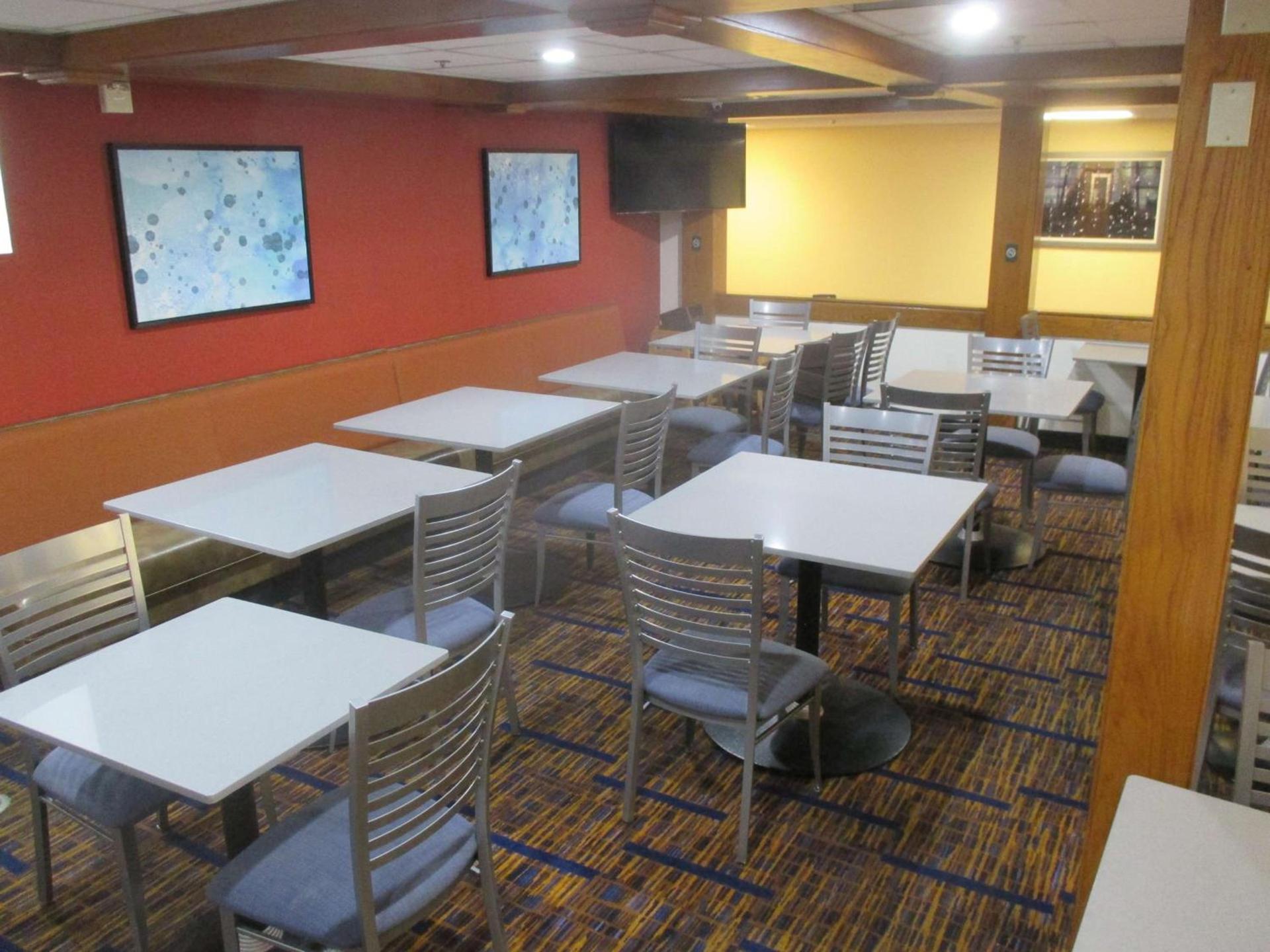 Best Western Benton Harbor – St. Joseph photo 22