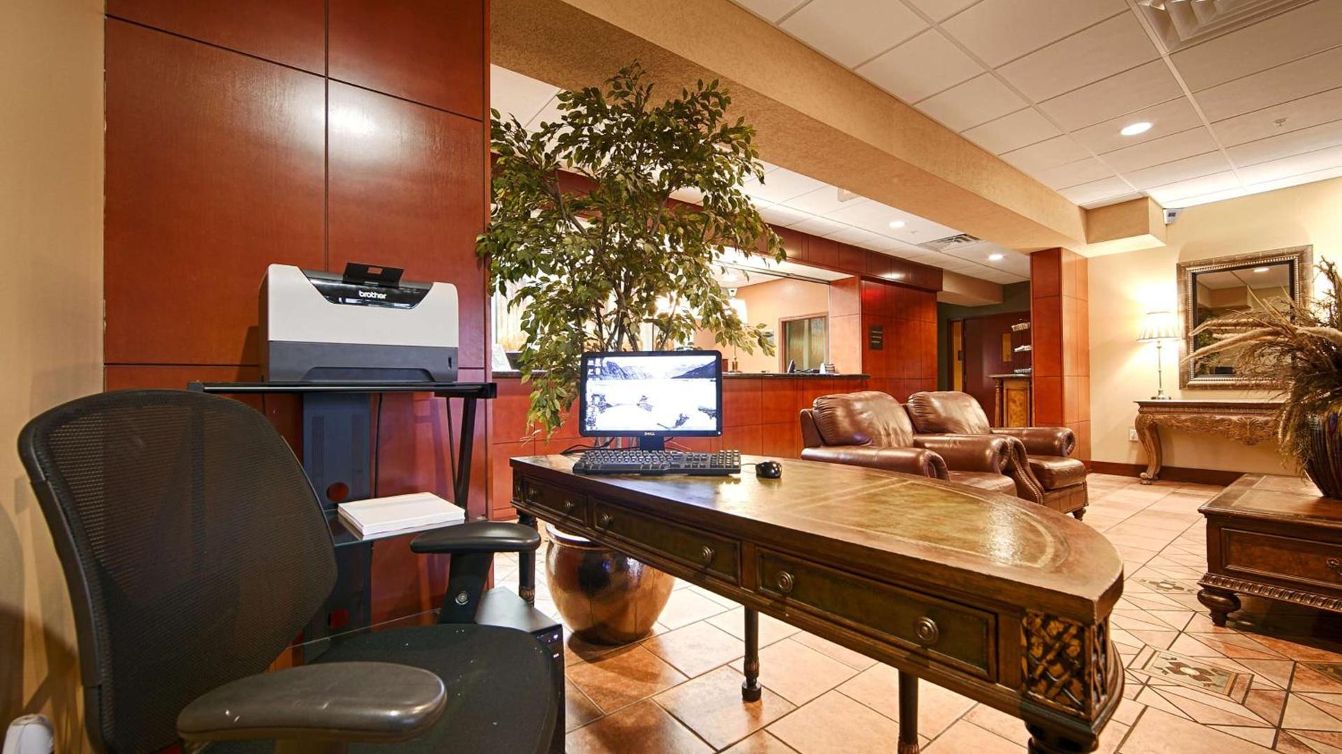Best Western Plus Sandusky Hotel & Suites photo 38