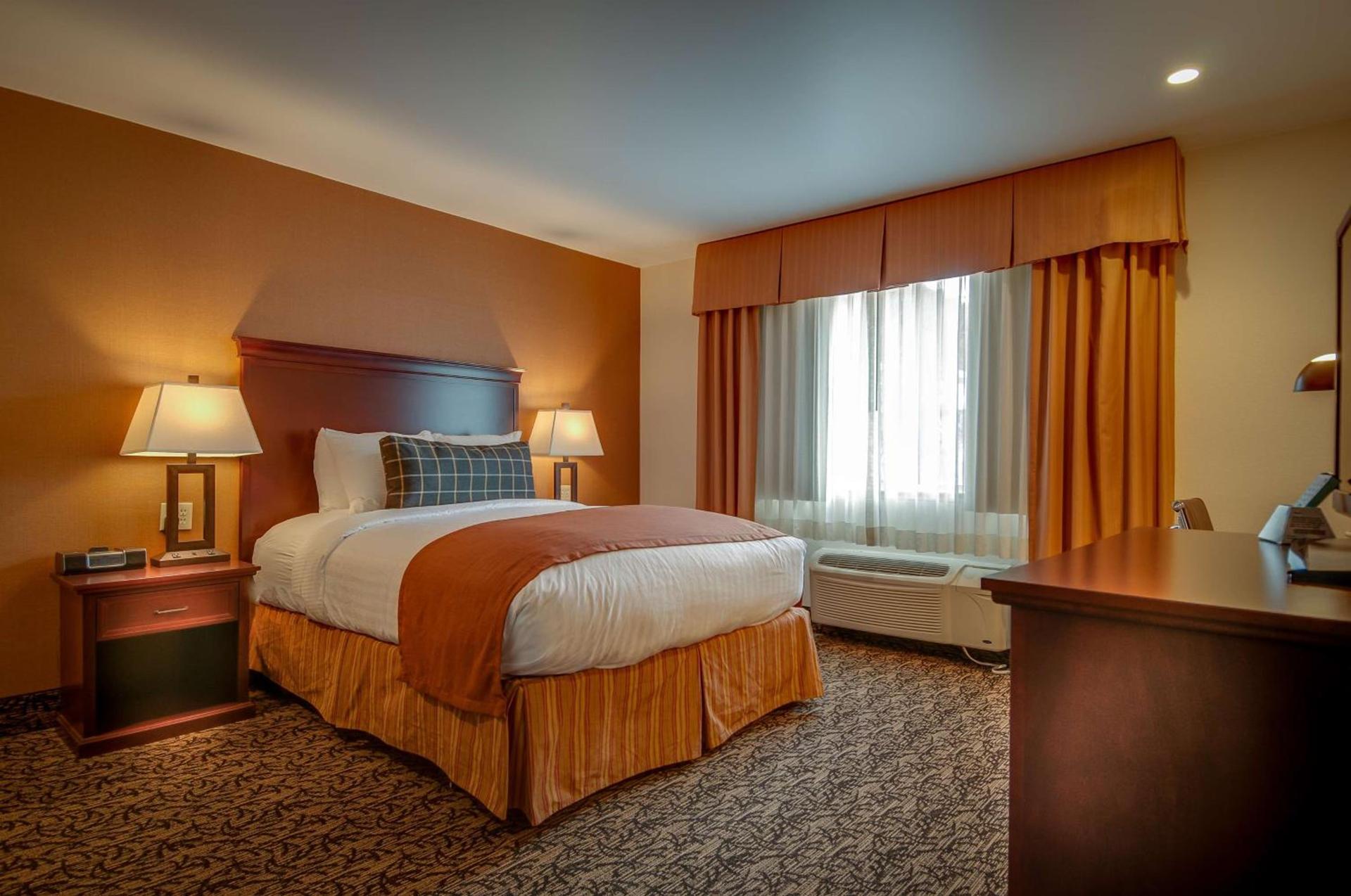 Best Western Plus Truckee-Tahoe Hotel photo 17