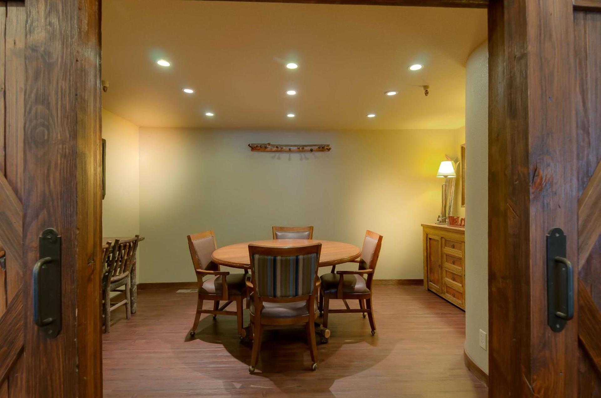 Best Western Plus Truckee-Tahoe Hotel photo 10