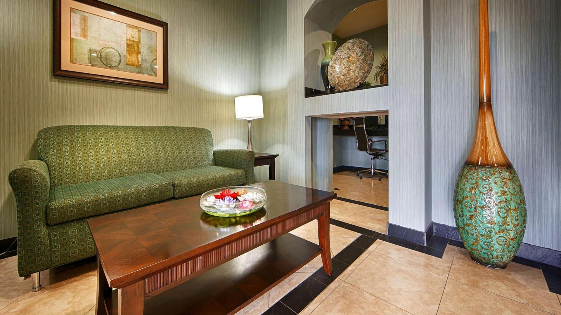 Quality Inn & Suites - Marlin photo 5