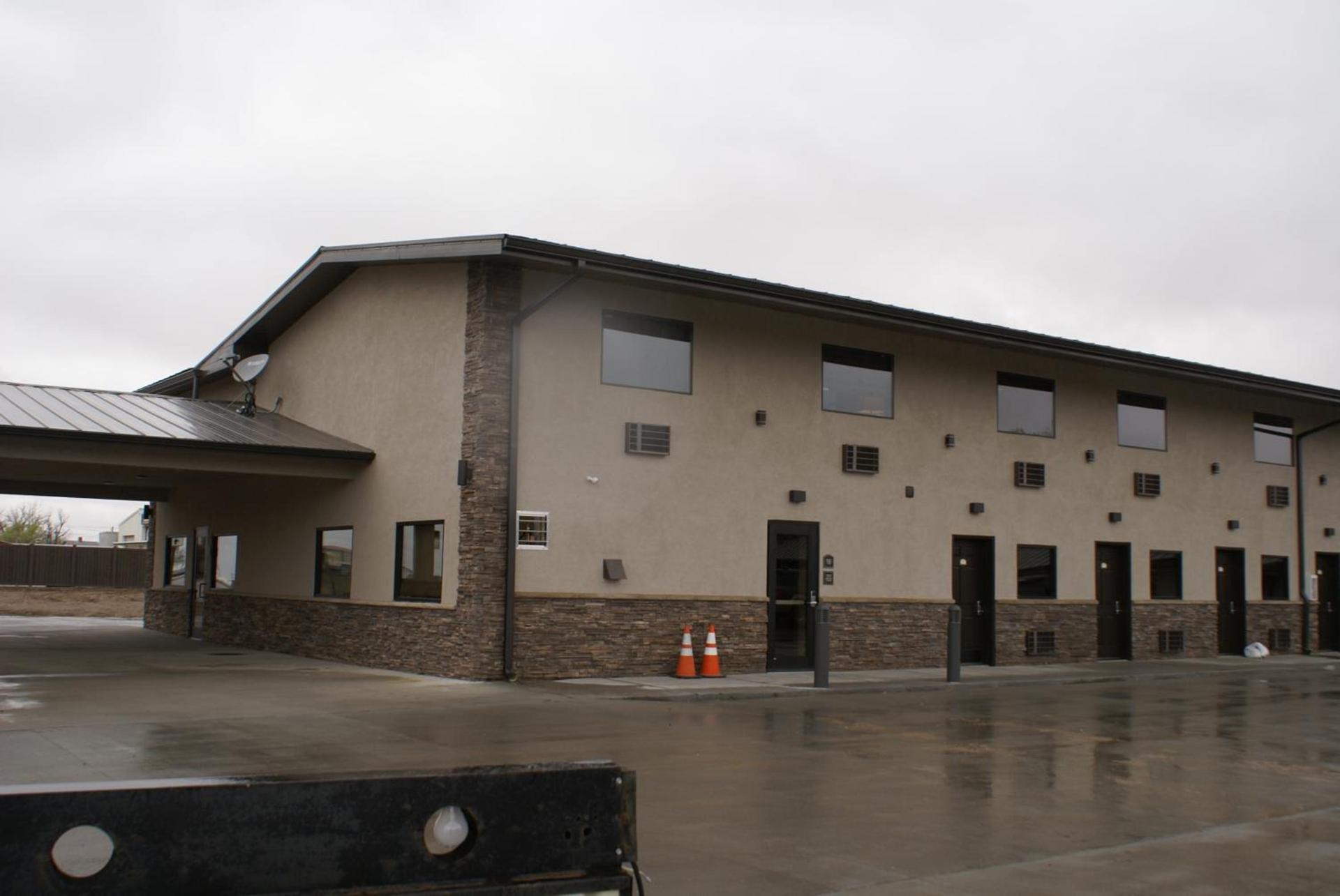 Boarders Inn & Suites by Cobblestone Hotels - Syracuse photo 58