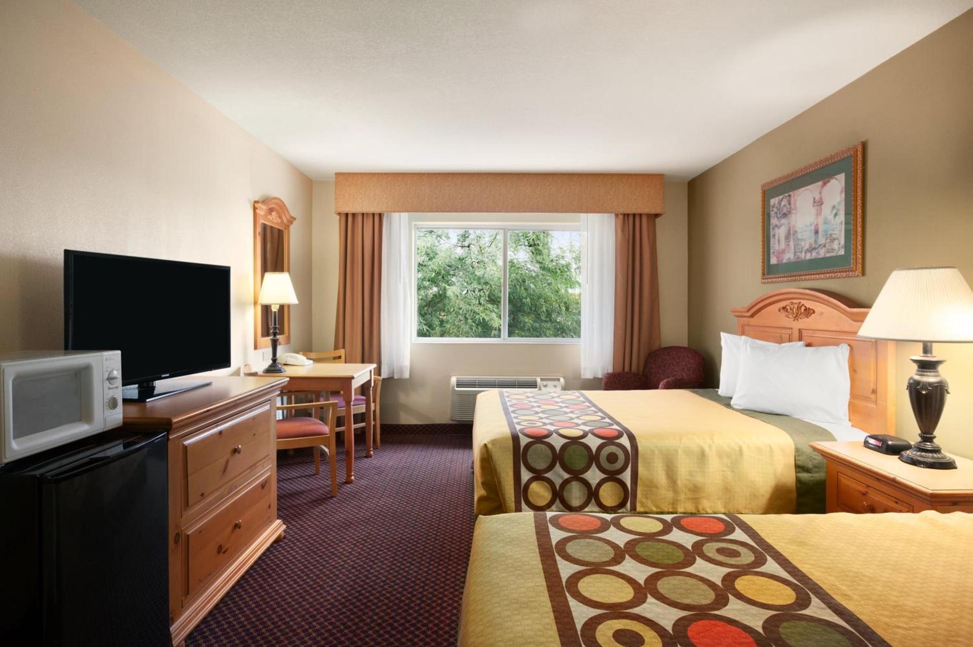 Super 8 by Wyndham Marana/Tucson Area photo 17