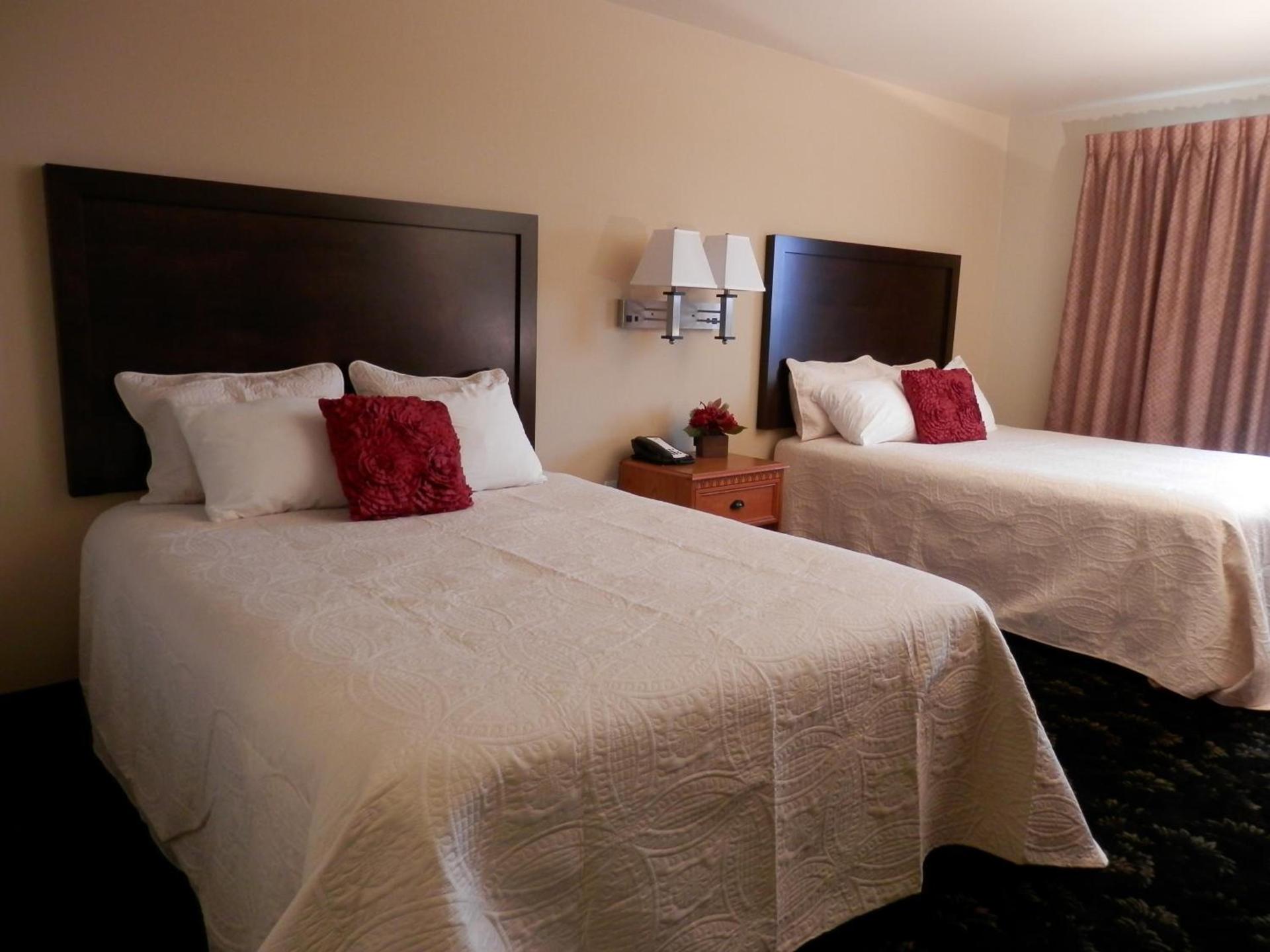 Grand View Inn & Suites photo 2