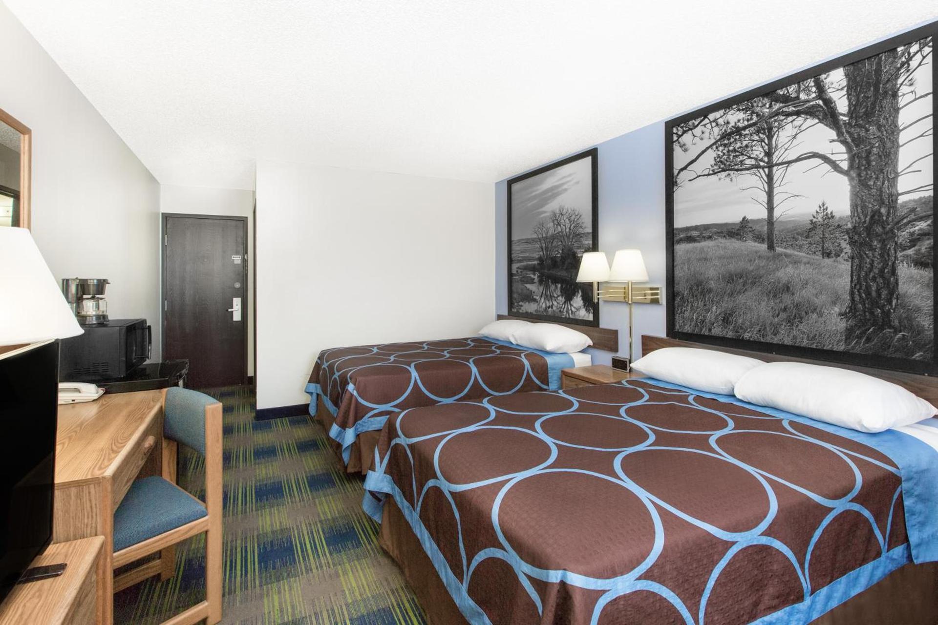 Super 8 by Wyndham Columbus photo 29