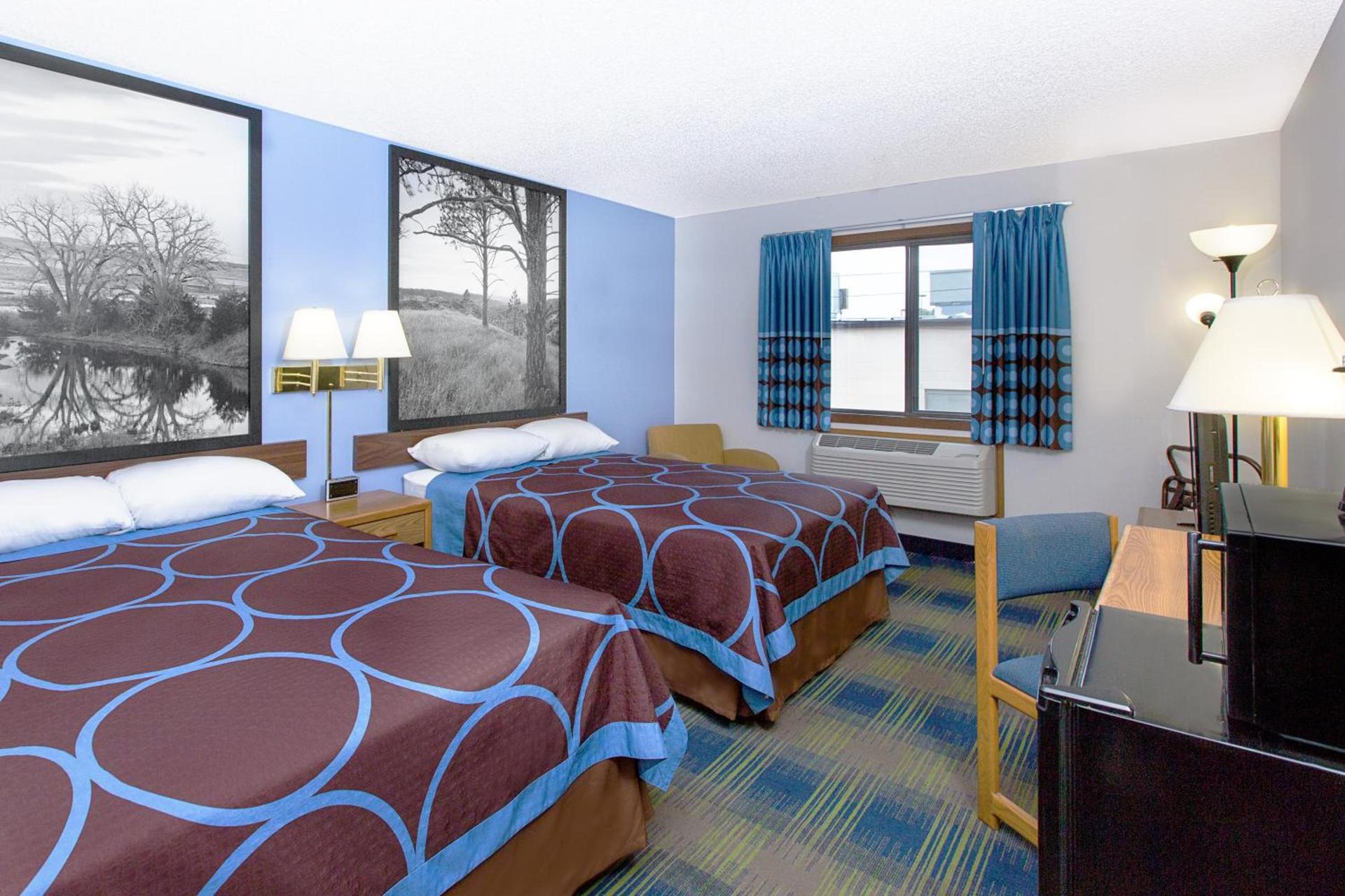 Super 8 by Wyndham Columbus photo 30
