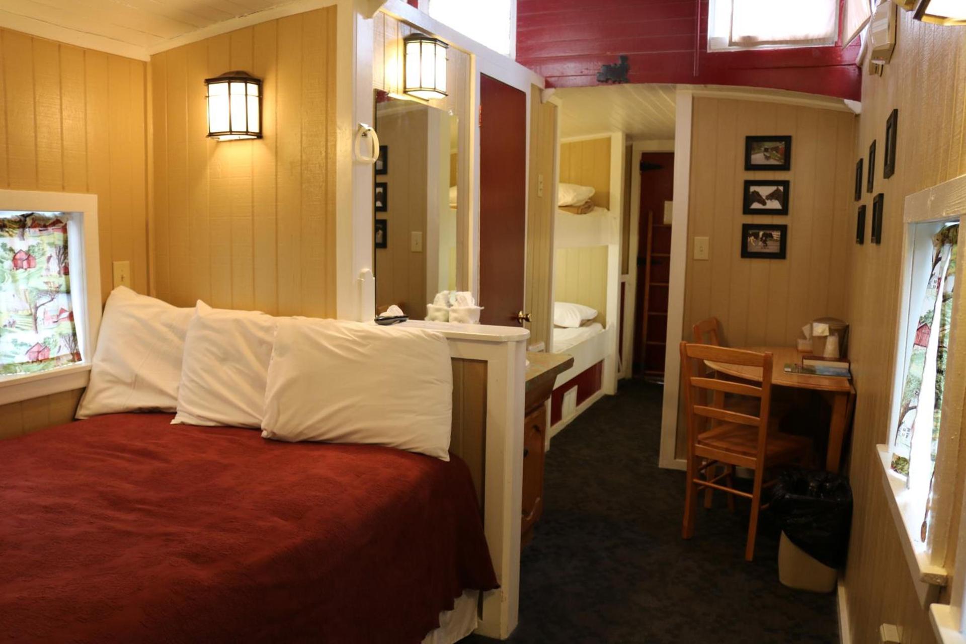 Red Caboose Motel & Restaurant photo 27