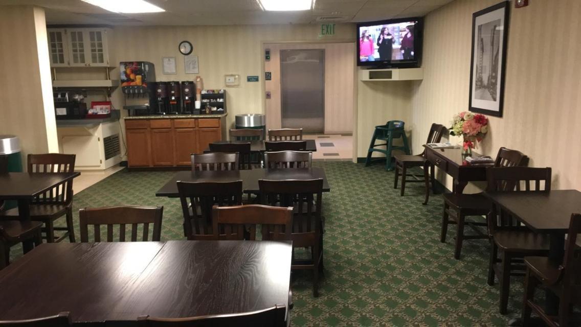Greystone Inn & Suites photo 6