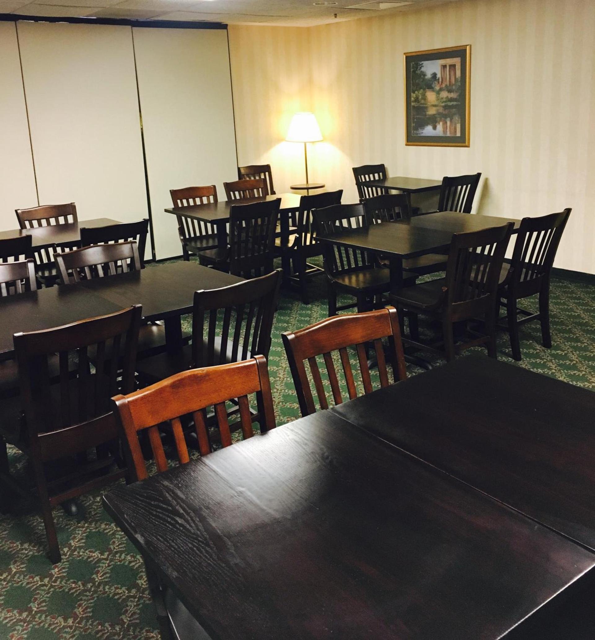 Greystone Inn & Suites photo 12