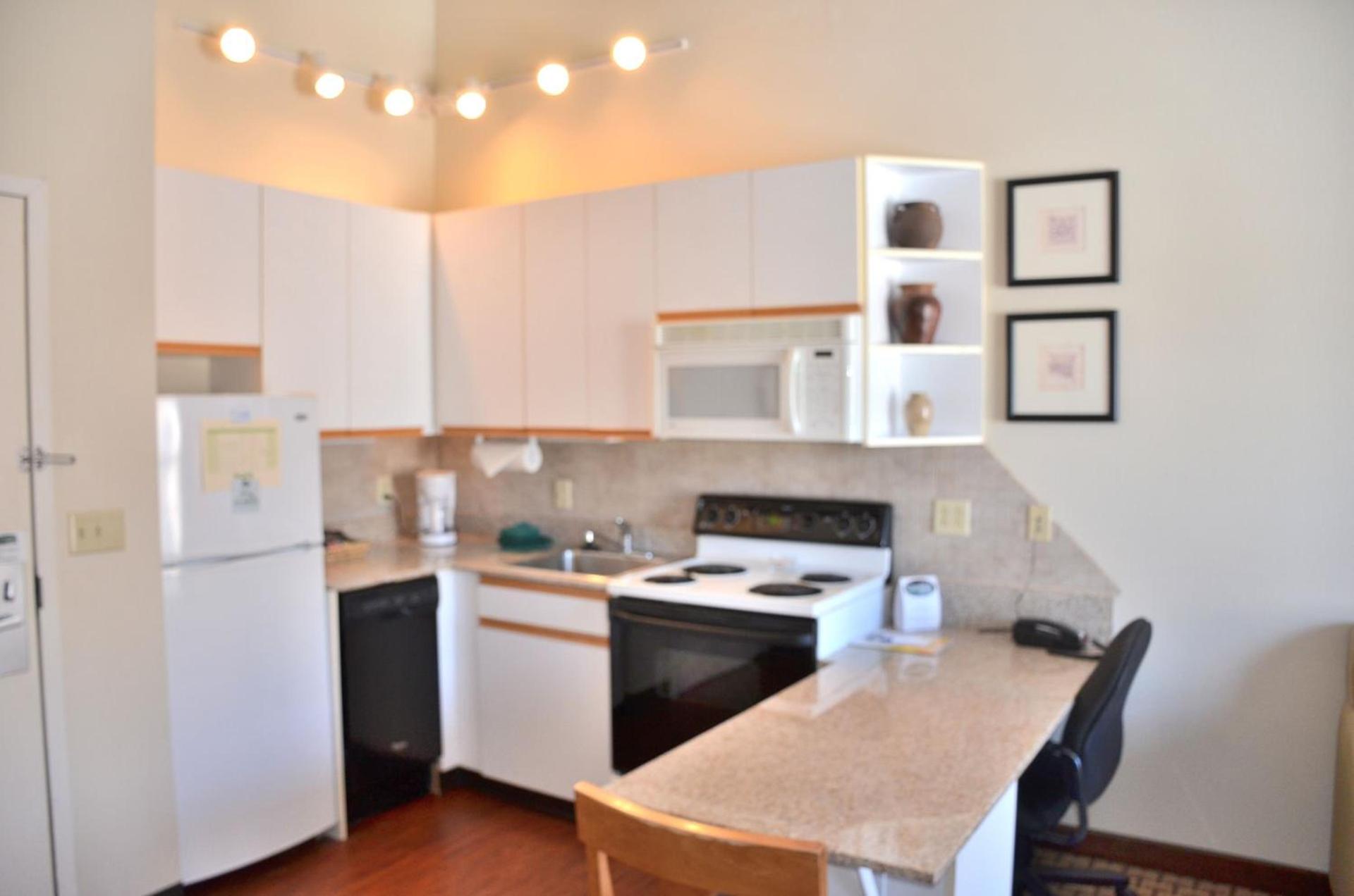 Cresthill Suites Syracuse photo 11