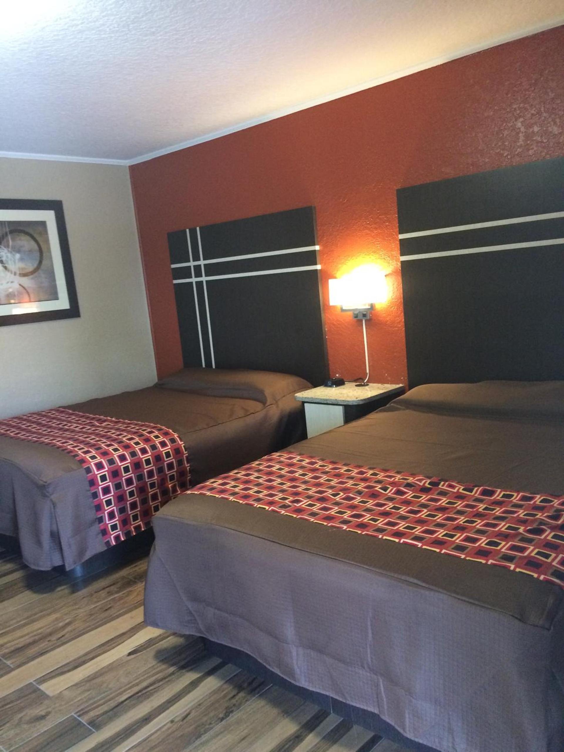 Budget Inn of Avon Park photo 16