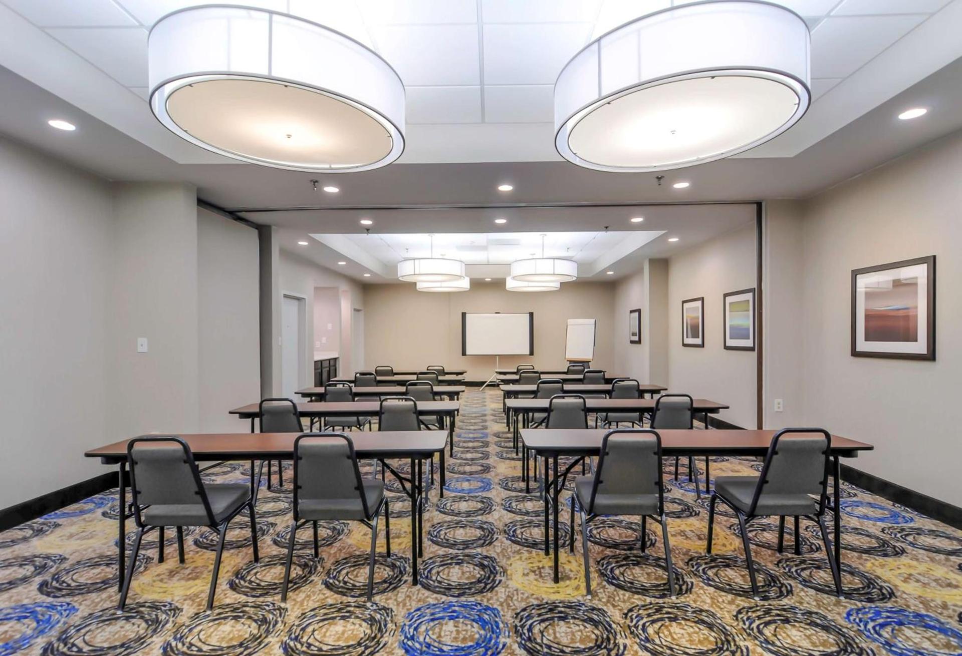 Best Western Plus Hanes Mall photo 18