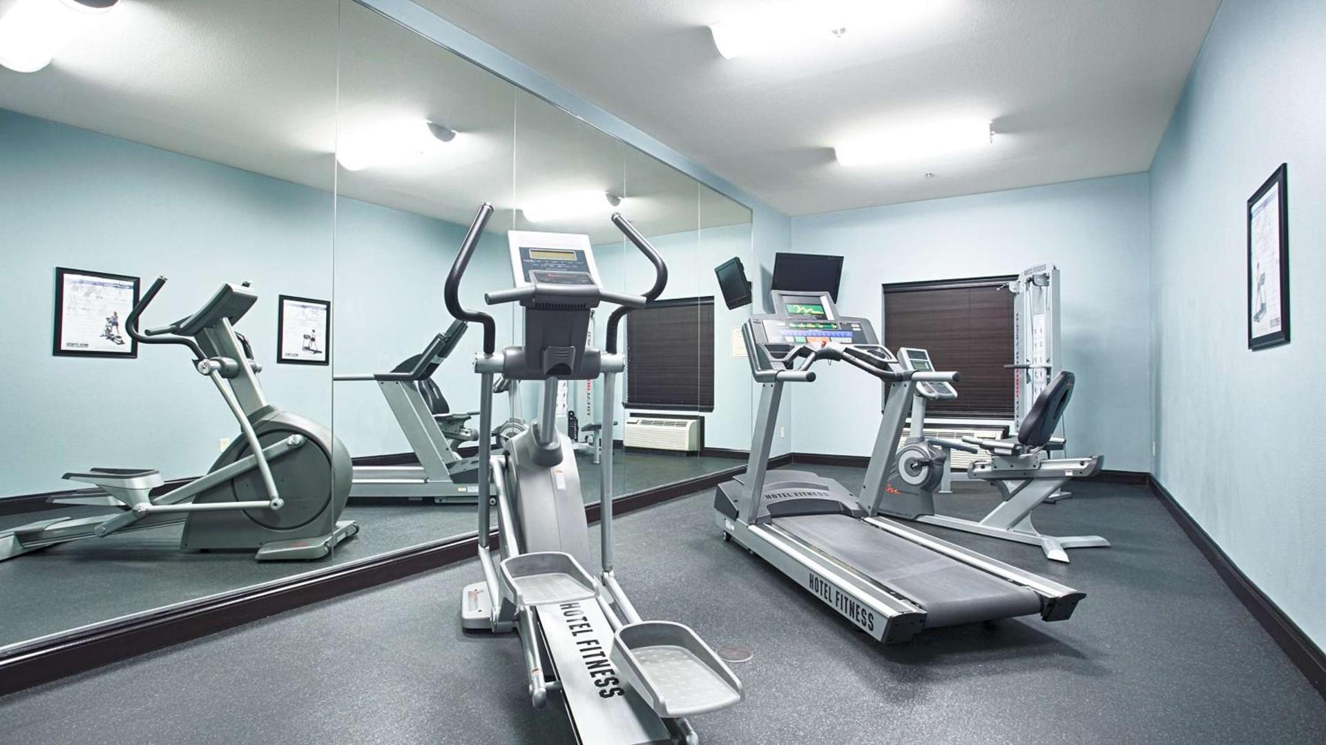 Best Western Plus Texarkana Inn and Suites photo 3