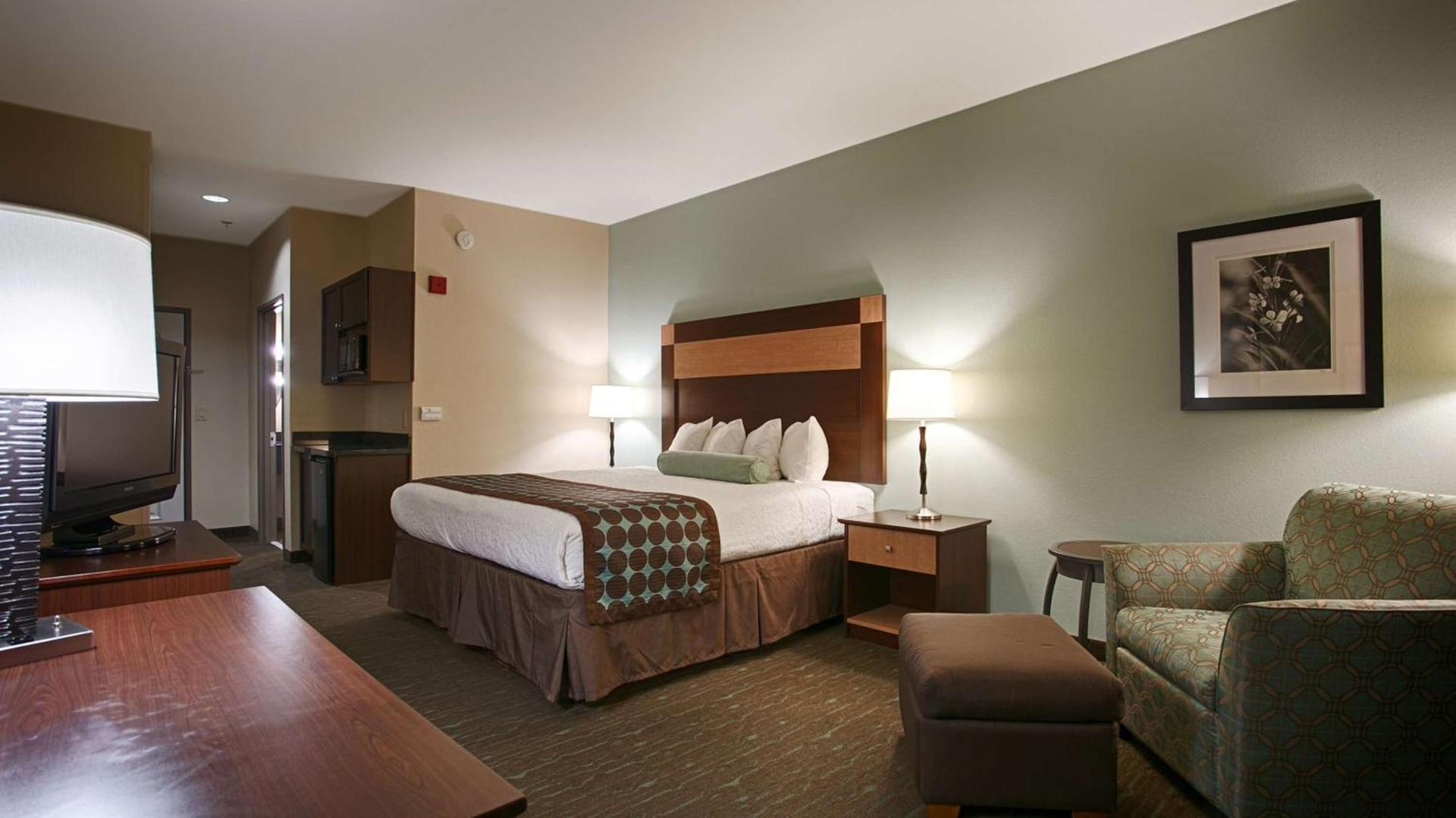 Best Western Plus Texarkana Inn and Suites photo 7
