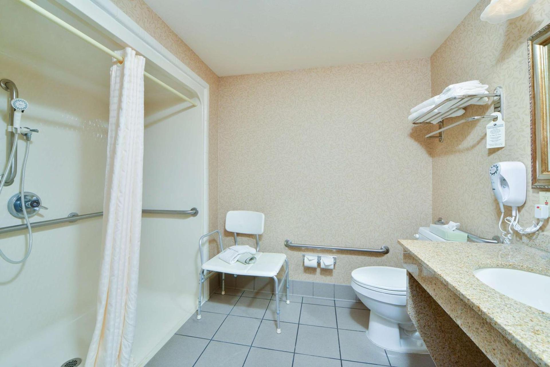 Best Western Plus Meridian photo 10