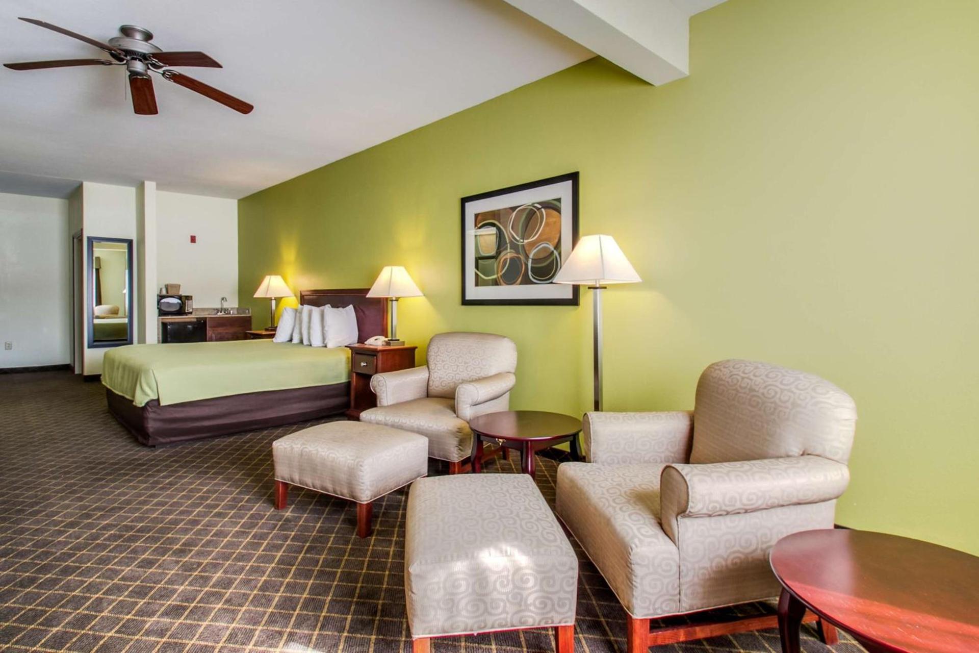 Best Western Geneseo Inn photo 12