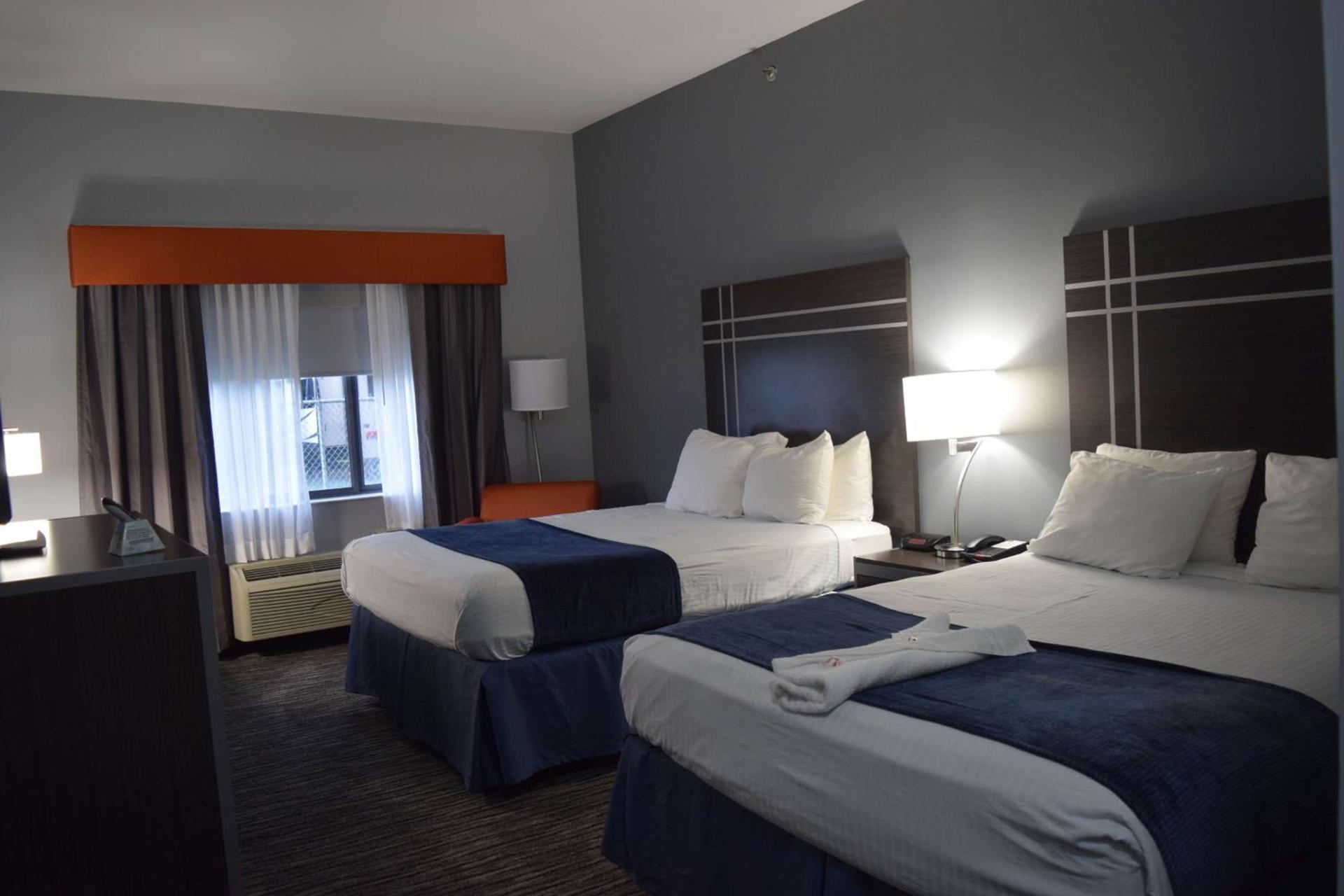 Best Western Elkhart Inn & Suites photo 14