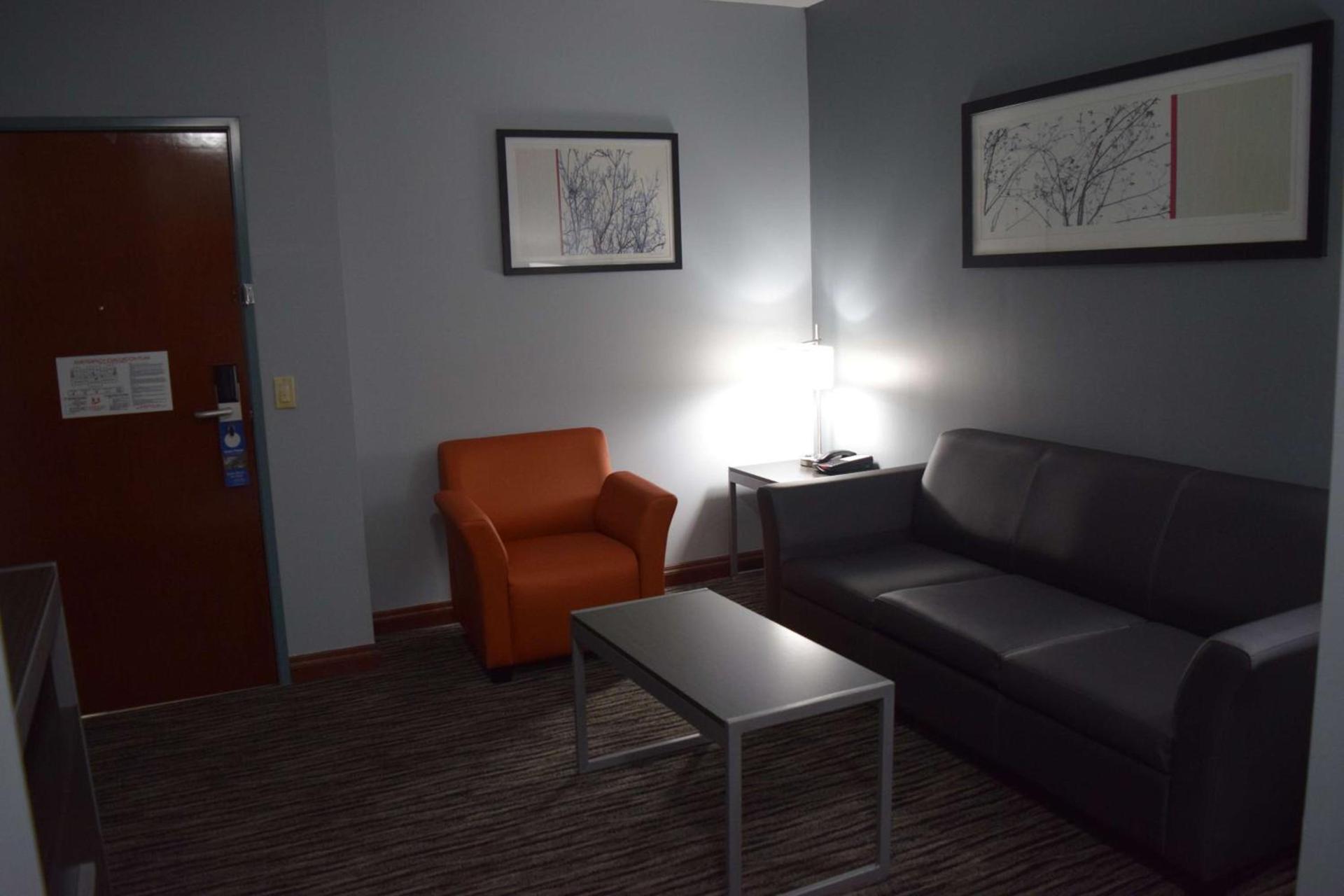 Best Western Elkhart Inn & Suites photo 16