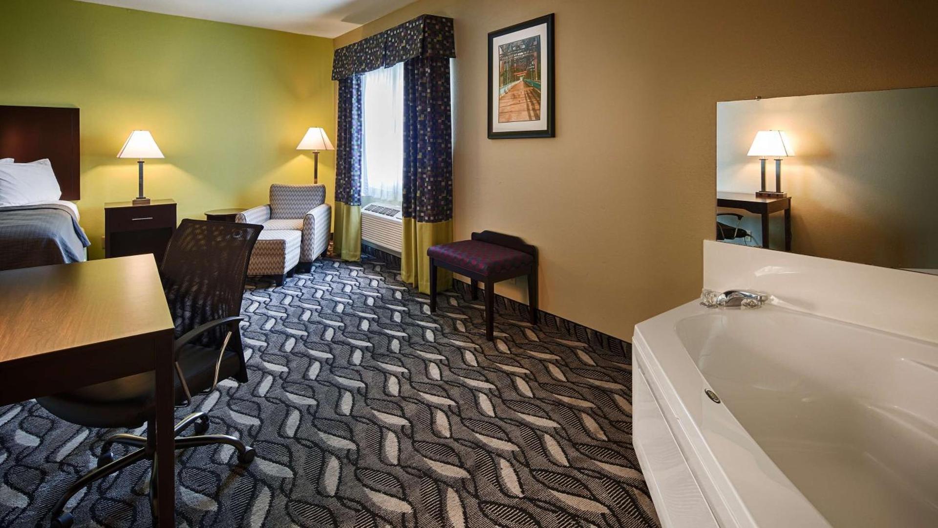 Best Western Mt. Vernon Inn photo 9