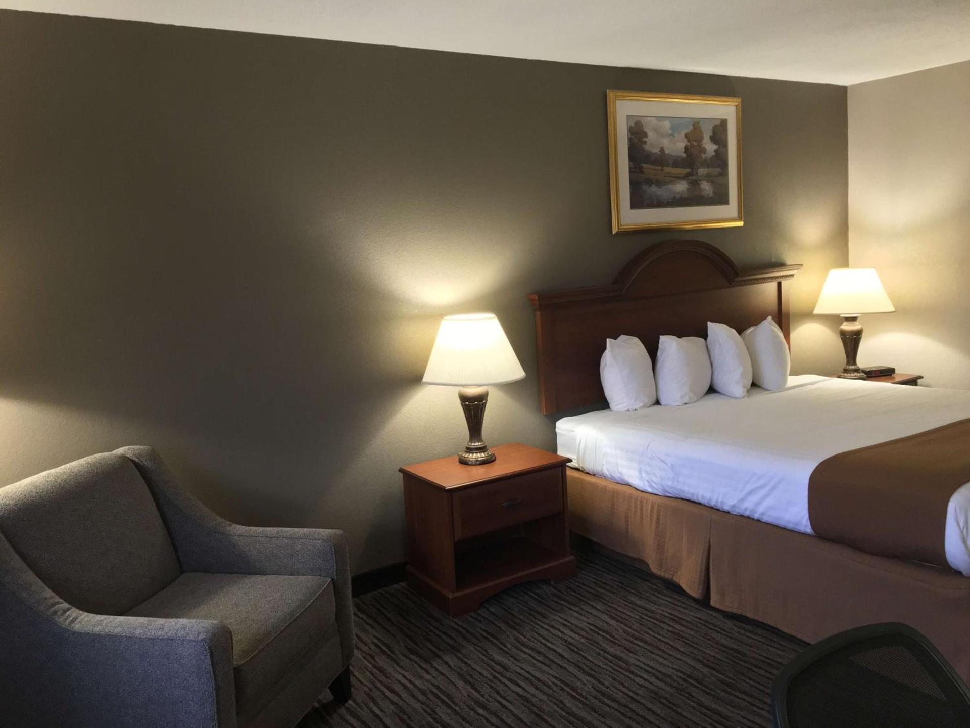 Best Western Gateway Adirondack Inn photo 12