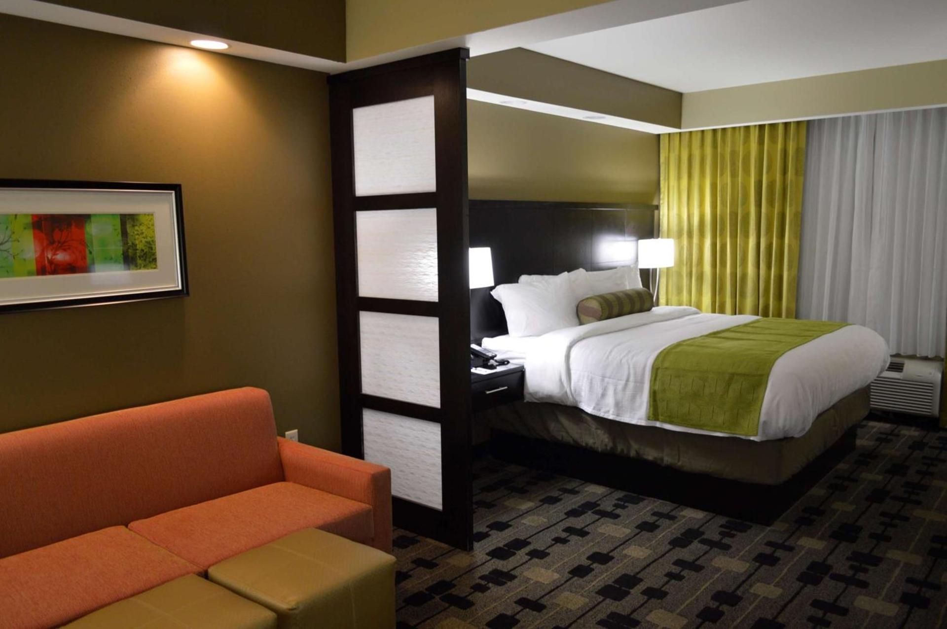 Best Western Plus University Inn photo 7